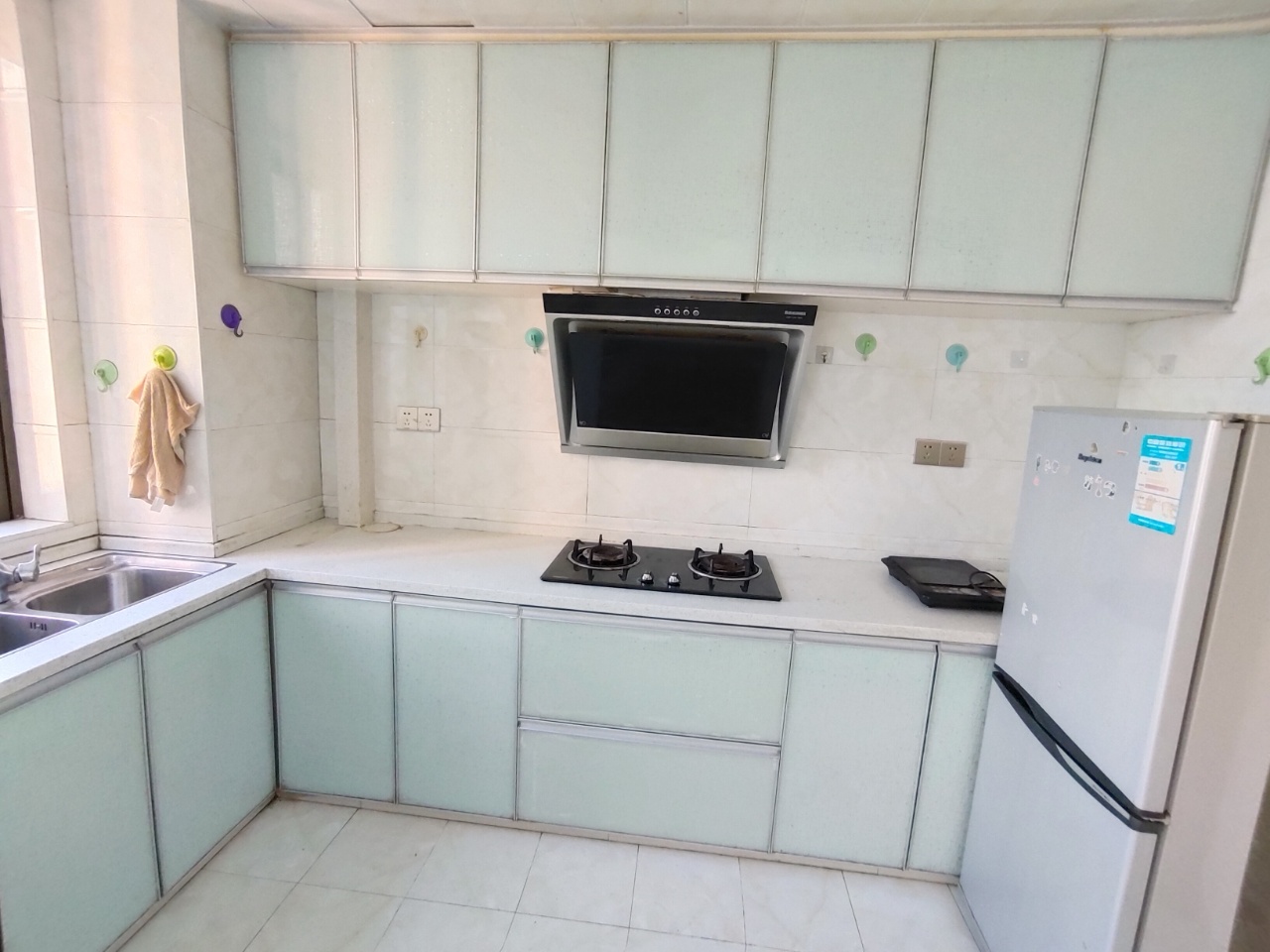 凯旋名门人民中路1006号 3室2厅2卫 55.0万 凯旋名门人民中路1006号 3室2厅2卫 55.0万室内图