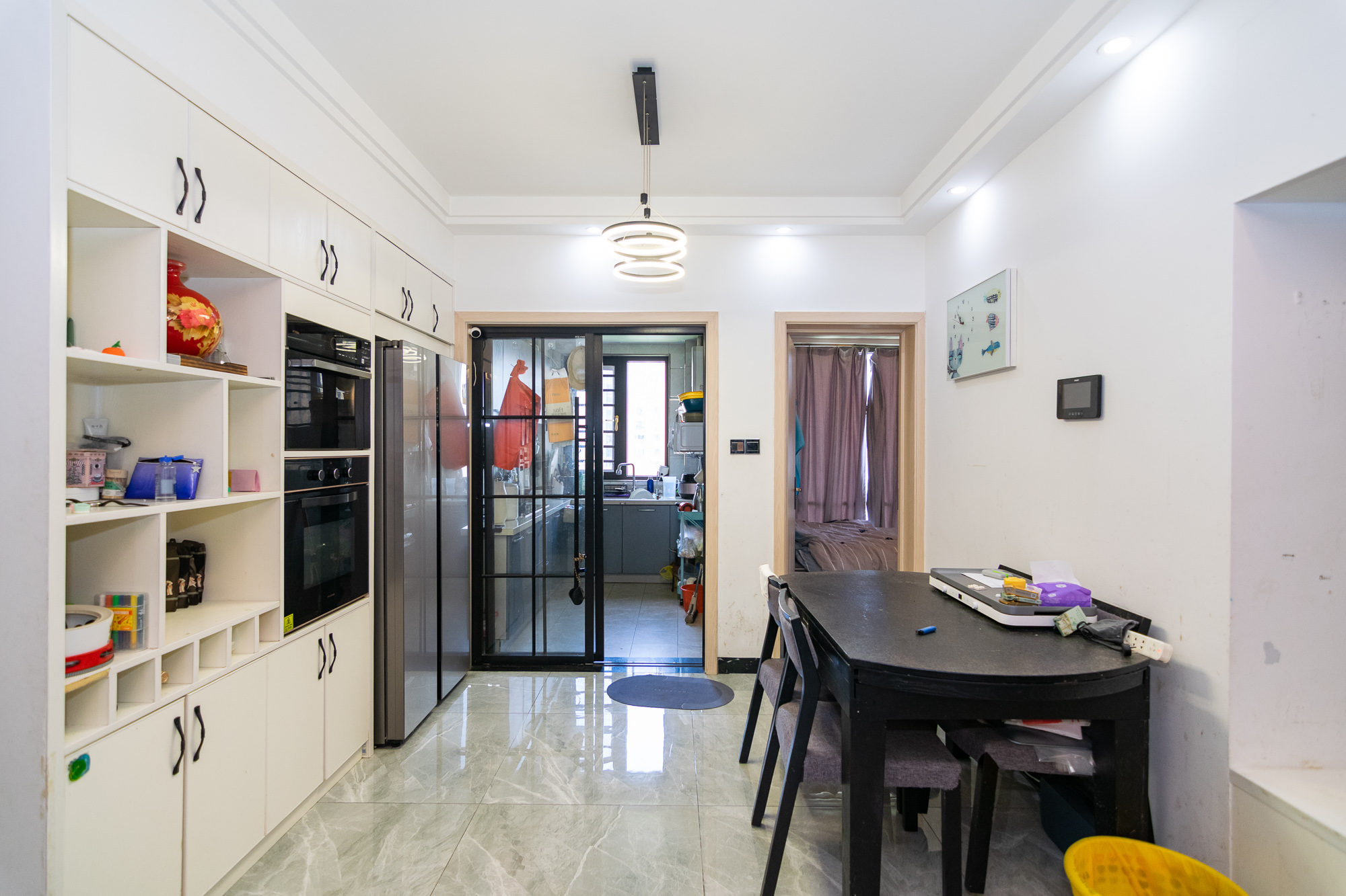 荣盛岳麓峰景 4室2厅2卫 105.0万 荣盛岳麓峰景 4室2厅2卫 105.0万客厅