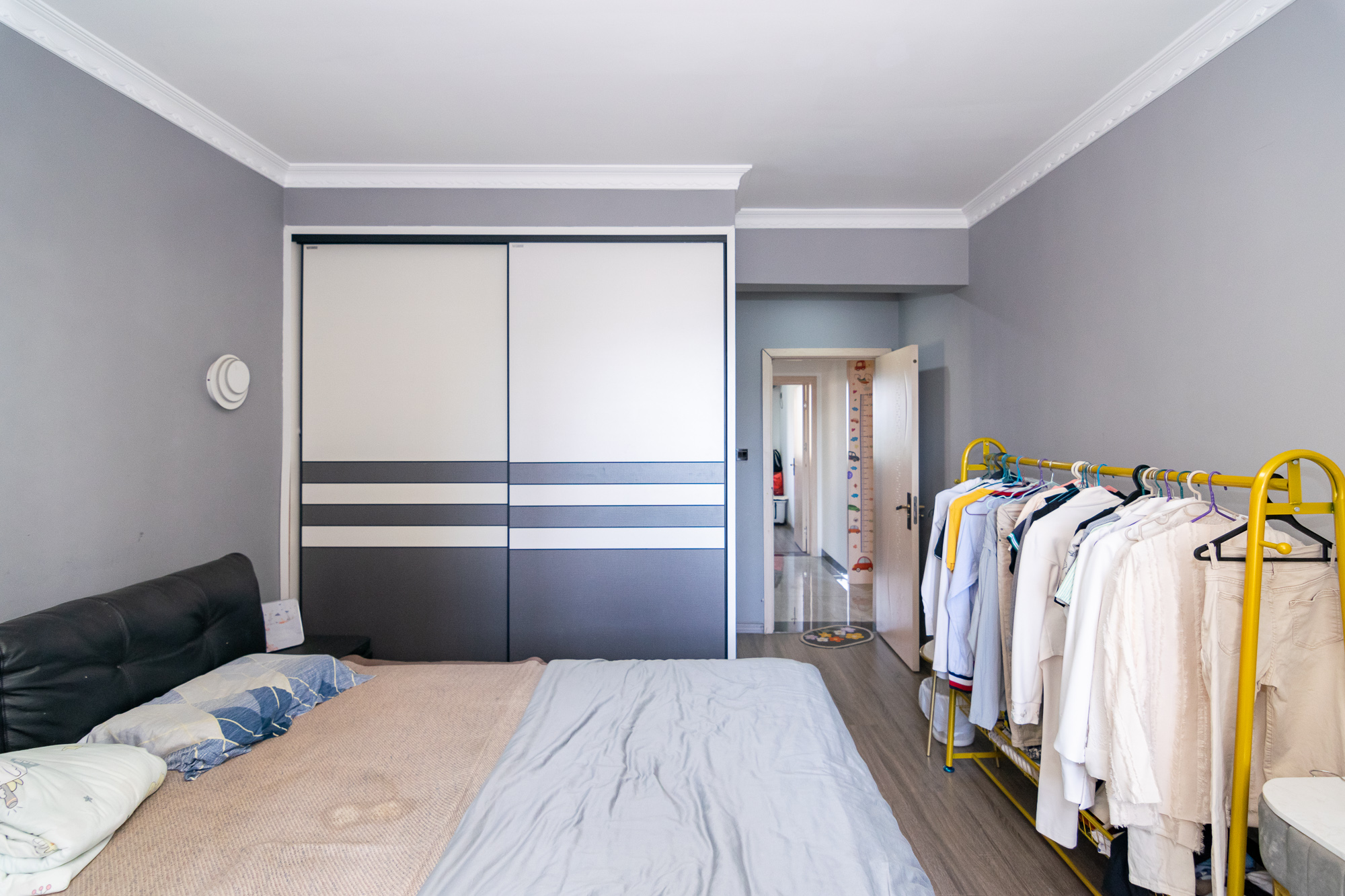 荣盛岳麓峰景 4室2厅2卫 105.0万 荣盛岳麓峰景 4室2厅2卫 105.0万卧室