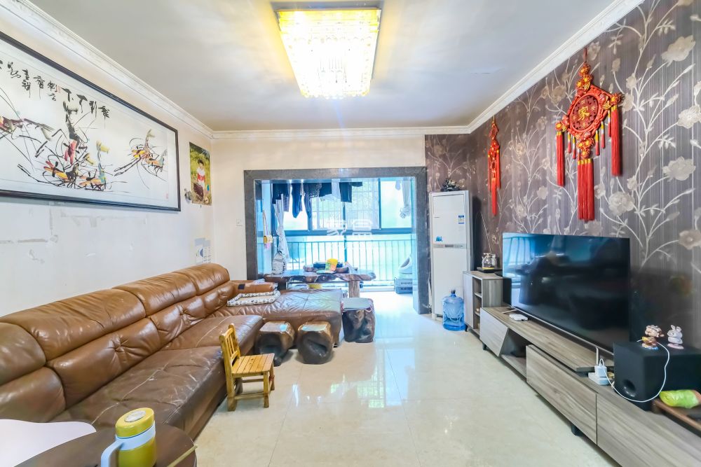 山水湾  3室2厅1卫    48.0万