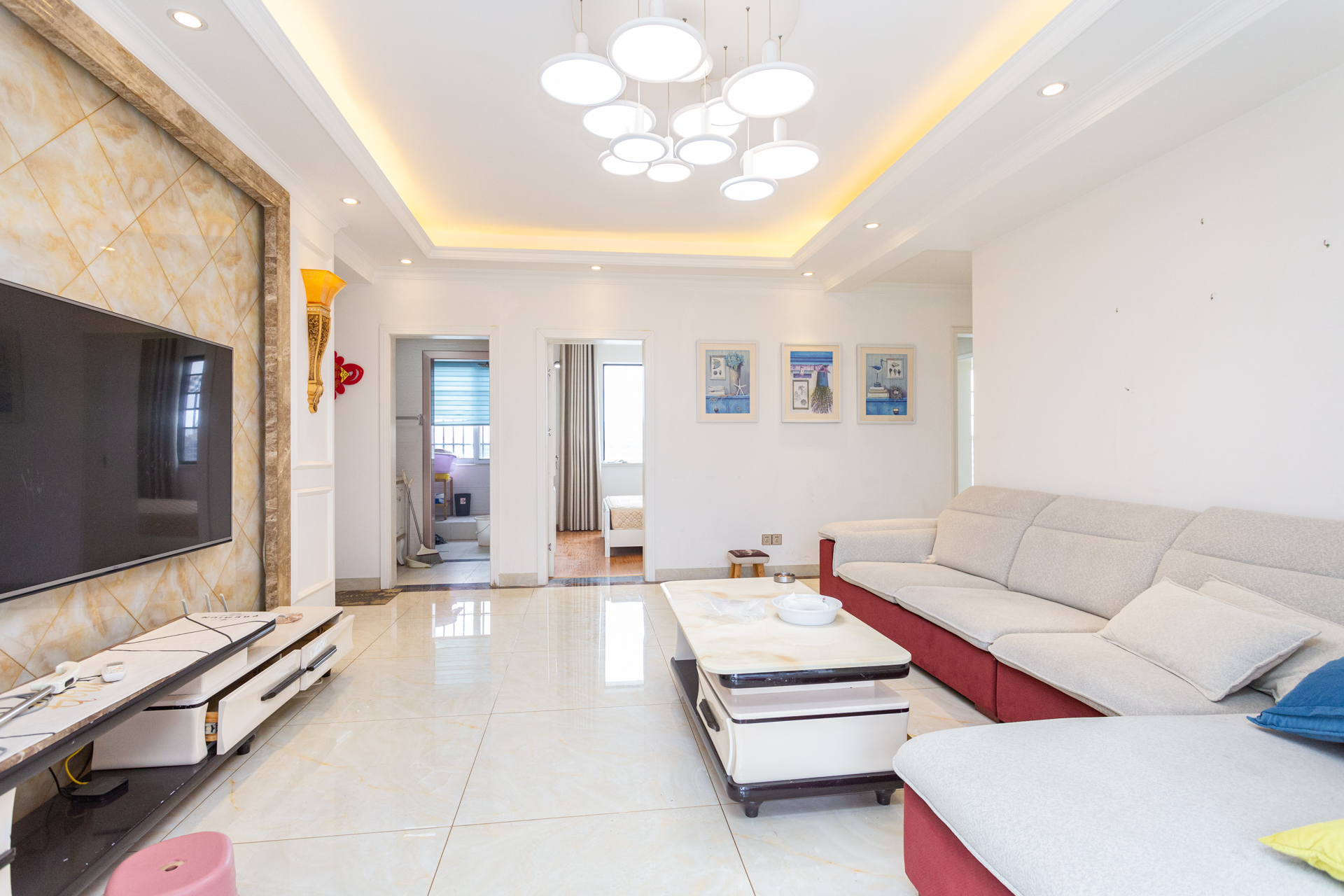 润和之悦(金泽园) 3室2厅2卫 100.0万 润和之悦(金泽园) 3室2厅2卫 100.0万客厅