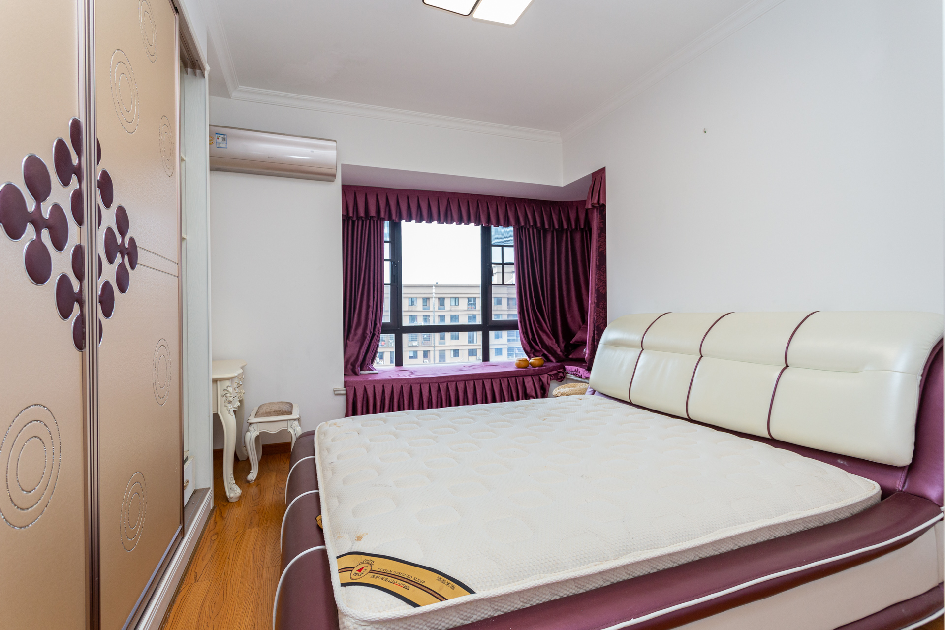 润和之悦(金泽园) 3室2厅2卫 100.0万 润和之悦(金泽园) 3室2厅2卫 100.0万卧室