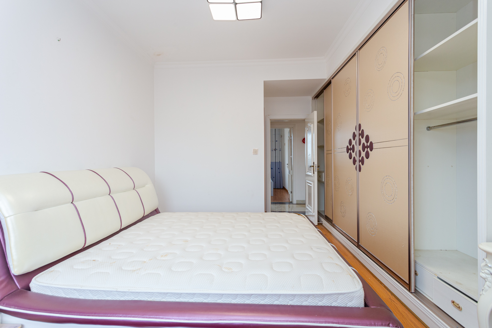 润和之悦(金泽园) 3室2厅2卫 100.0万 润和之悦(金泽园) 3室2厅2卫 100.0万卧室