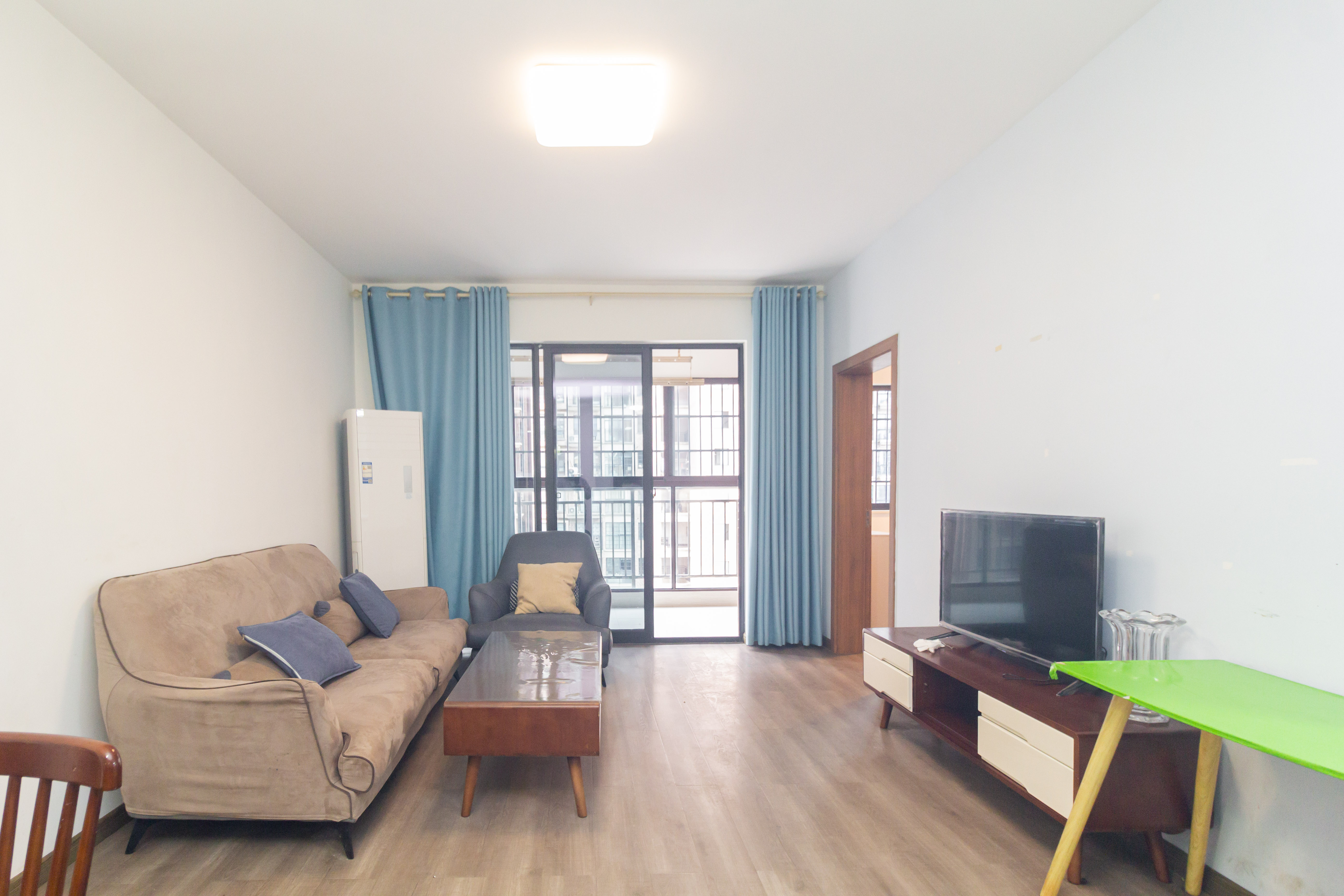 康桥长郡 3室1厅1卫 63.0万 康桥长郡 3室1厅1卫 63.0万客厅