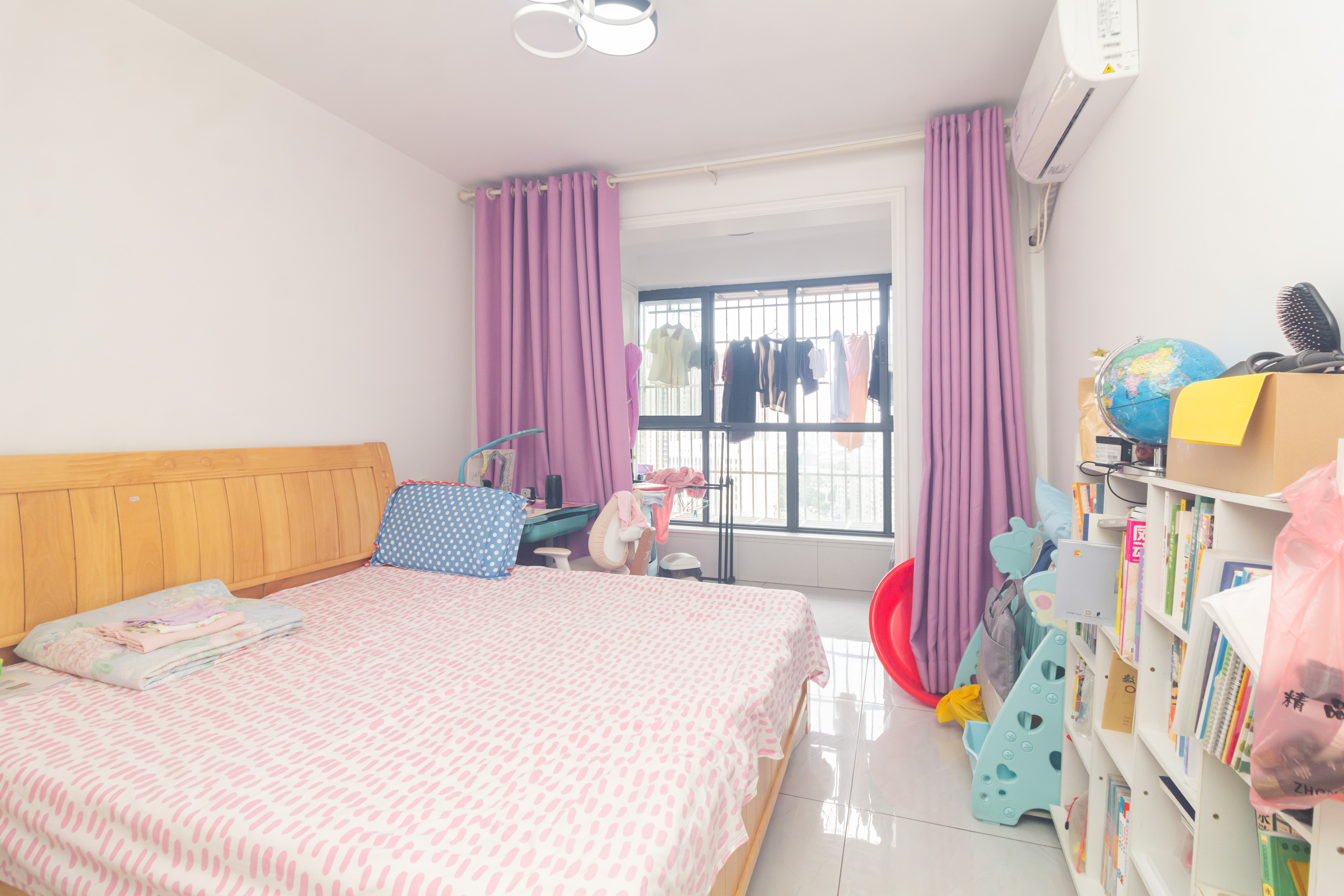 湘楚华庭 3室2厅1卫 72.8万 湘楚华庭 3室2厅1卫 72.8万卧室