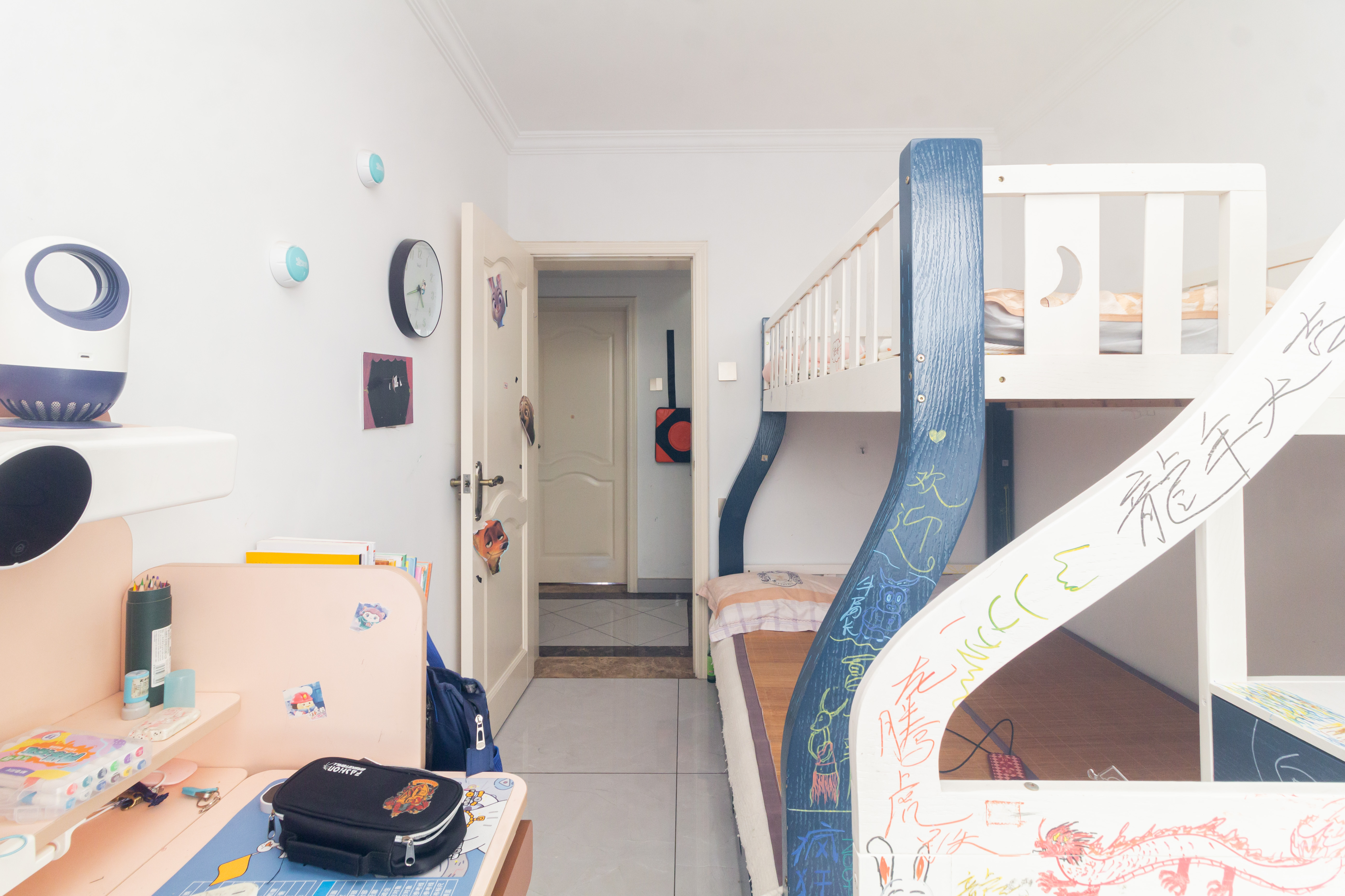 湘楚华庭 3室2厅1卫 72.8万 湘楚华庭 3室2厅1卫 72.8万卧室