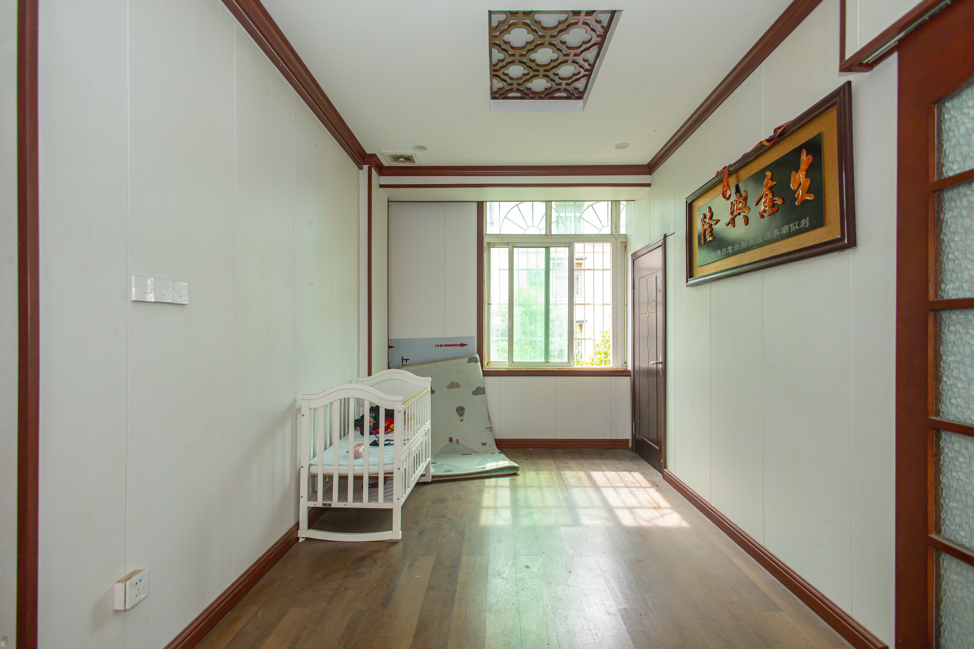 圆梦花园 1室0厅0卫 397.5万 圆梦花园 1室0厅0卫 397.5万客厅