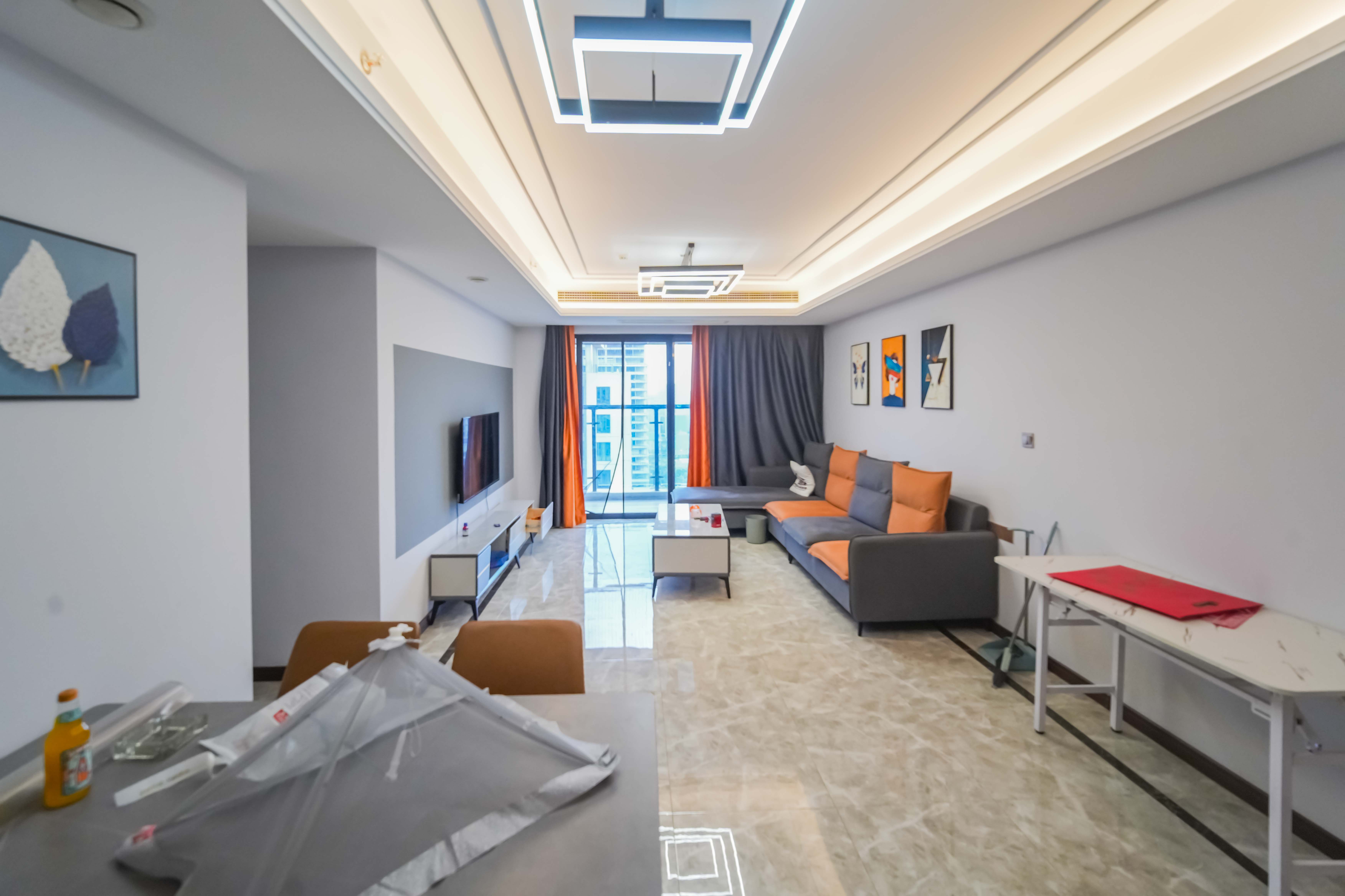 绿地长沙城际空间站(绿地新里佳苑)  3室2厅2卫    144.0万 绿地长沙城际空间站(绿地新里佳苑)  3室2厅2卫    144.0万客厅