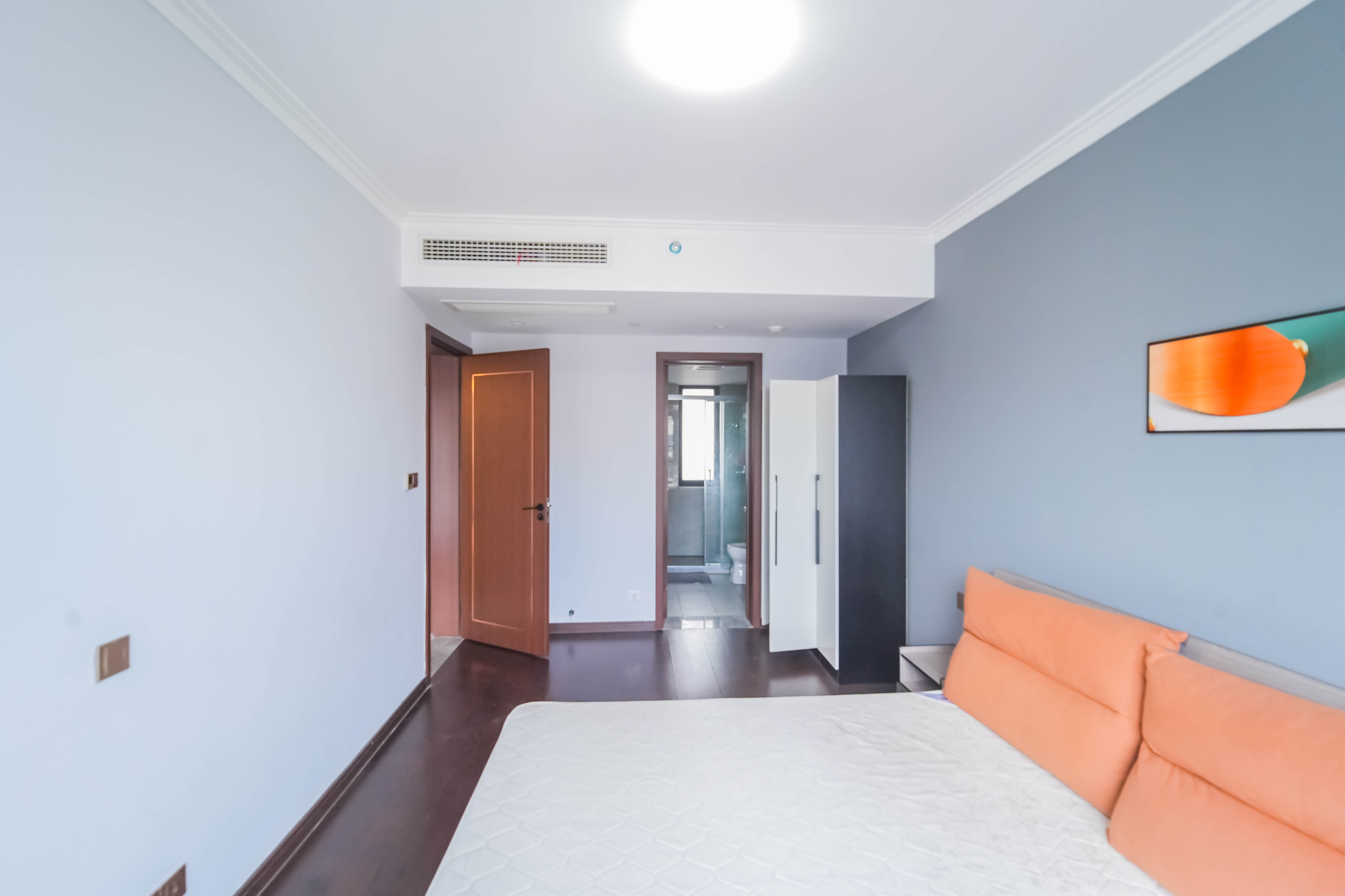 绿地长沙城际空间站(绿地新里佳苑)  3室2厅2卫    144.0万 绿地长沙城际空间站(绿地新里佳苑)  3室2厅2卫    144.0万卧室