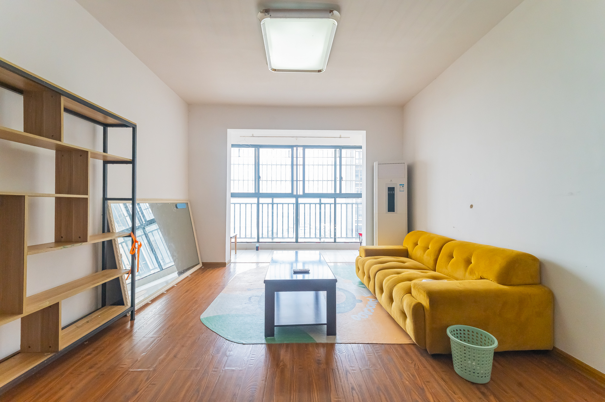 星电恬园  2室2厅1卫    65.0万 星电恬园  2室2厅1卫    65.0万客厅