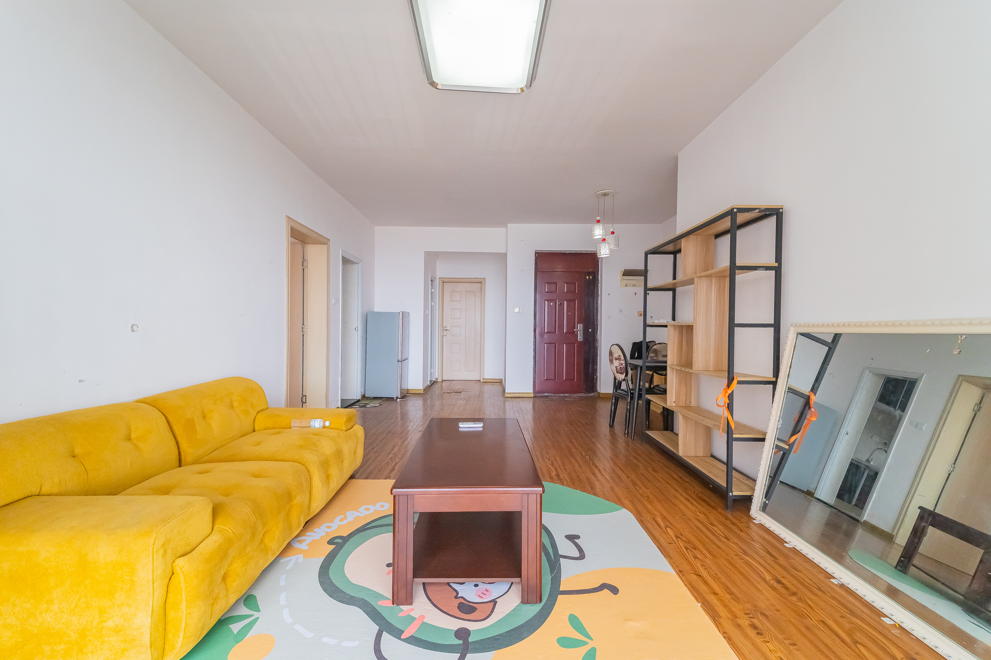 星电恬园  2室2厅1卫    65.0万 星电恬园  2室2厅1卫    65.0万客厅