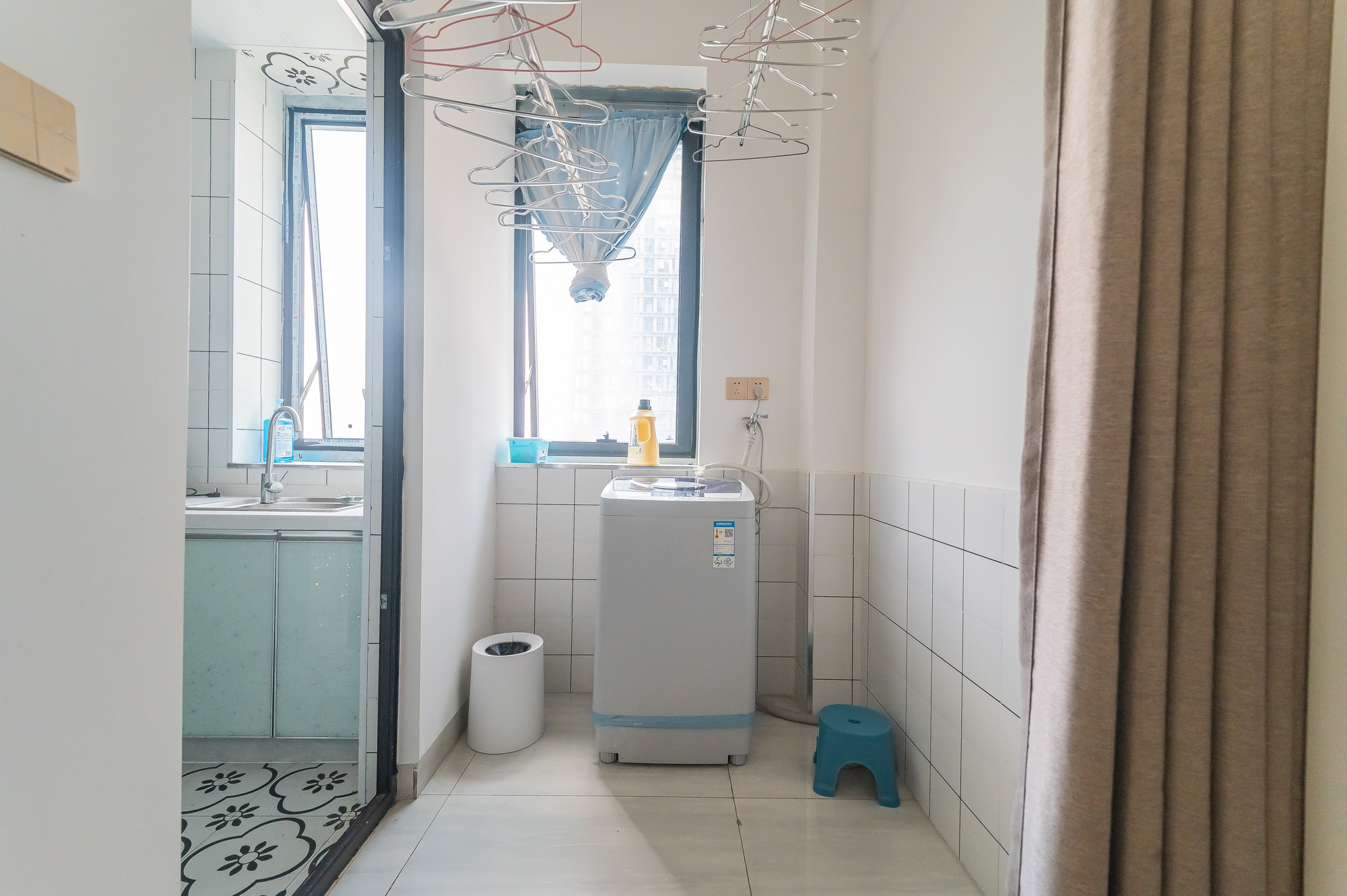 未来漫城  1室1厅1卫    26.0万 未来漫城  1室1厅1卫    26.0万阳台