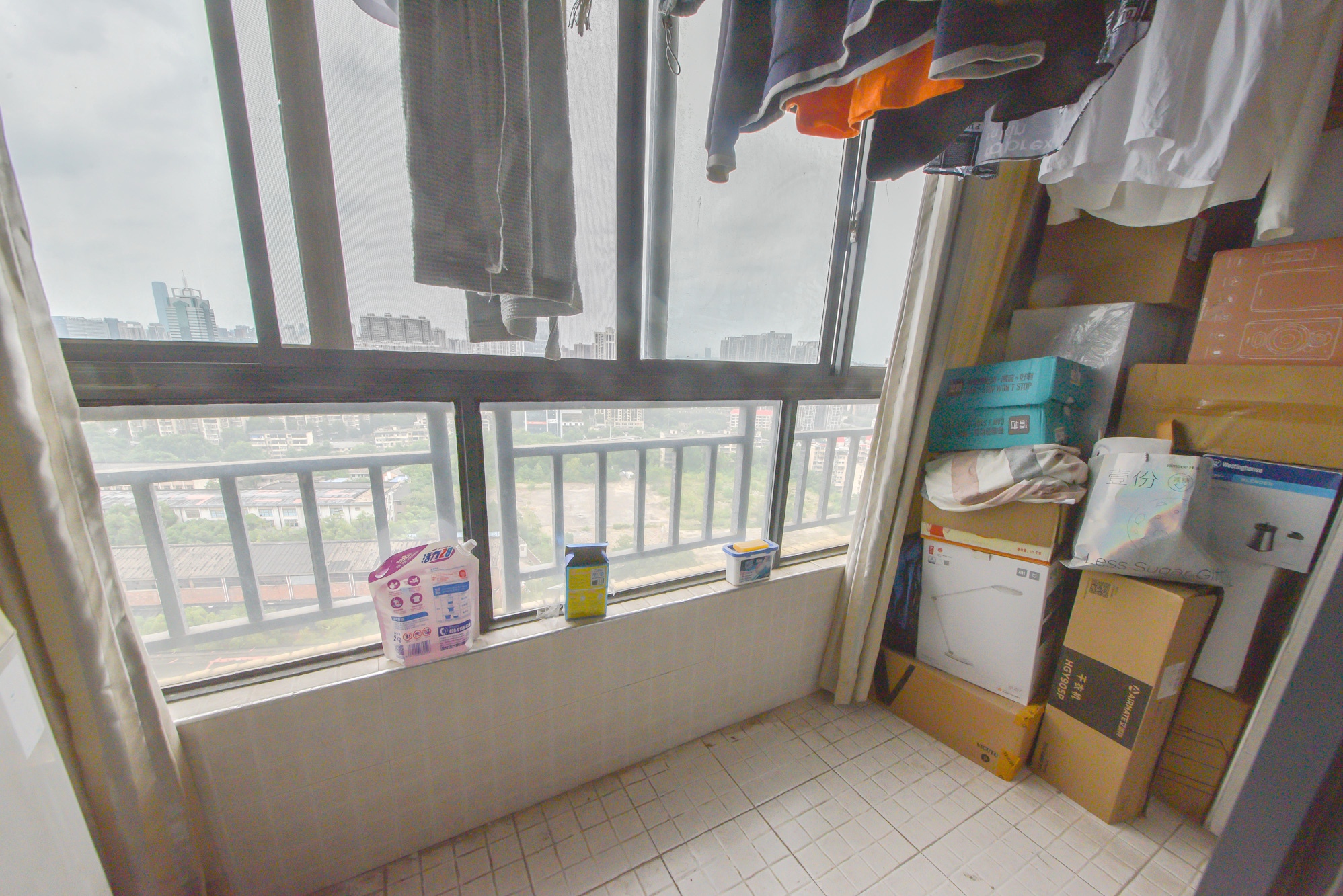都市兰亭  3室2厅2卫   85.80万阳台