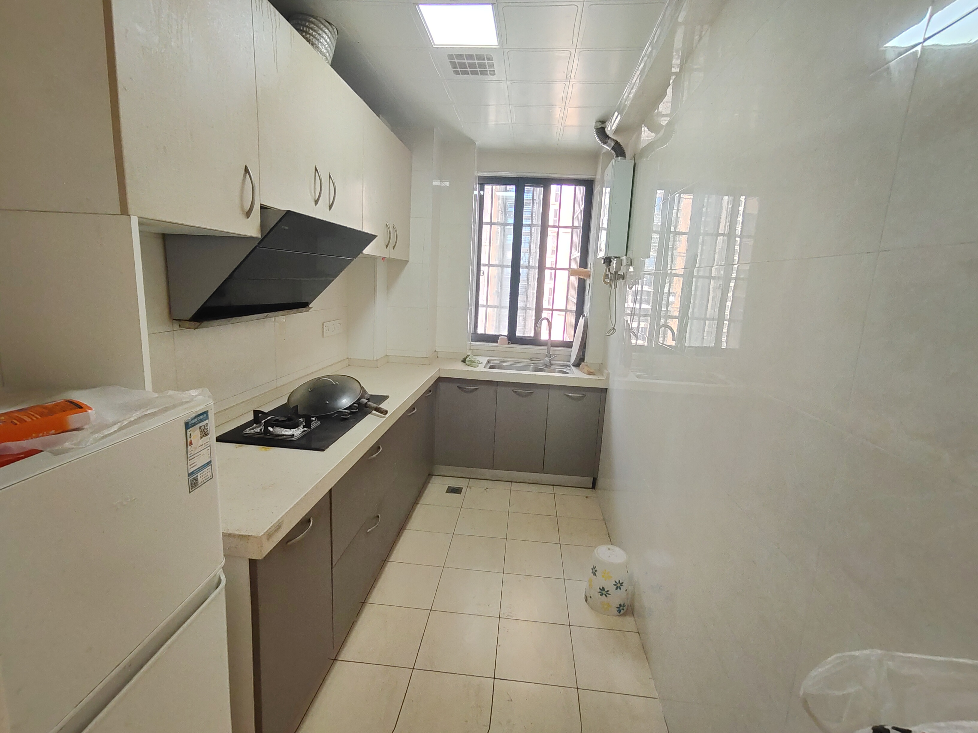 文化园三期  3室2厅2卫    69.8万 文化园三期  3室2厅2卫    69.8万室内图