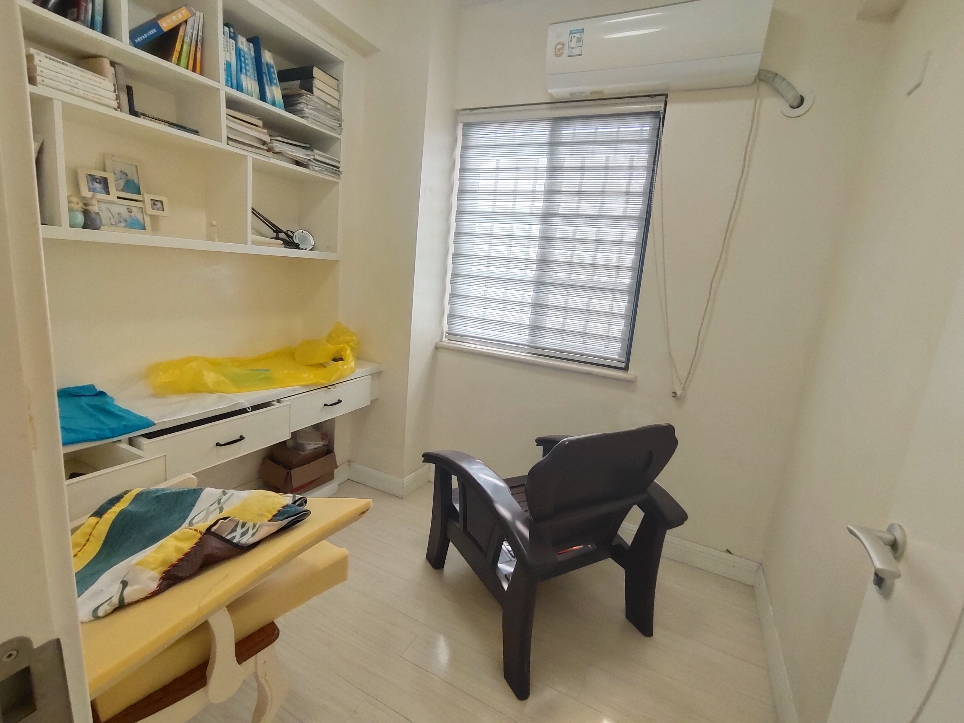 文化园三期  3室2厅2卫    69.8万 文化园三期  3室2厅2卫    69.8万室内图