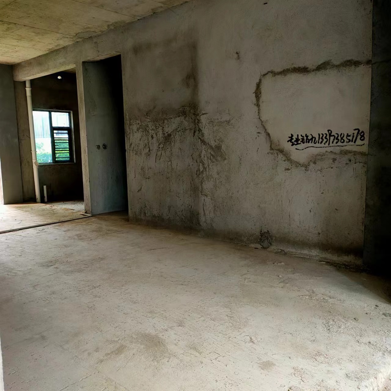 青春里-铂樾府 5室2厅2卫 130.0万 青春里-铂樾府 5室2厅2卫 130.0万室内图