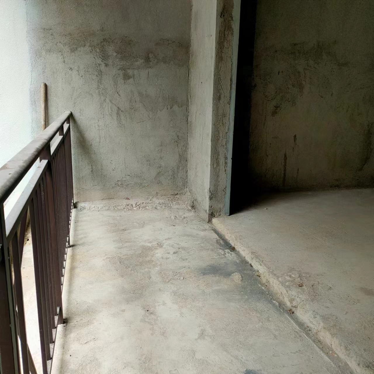 青春里-铂樾府 5室2厅2卫 130.0万 青春里-铂樾府 5室2厅2卫 130.0万室内图