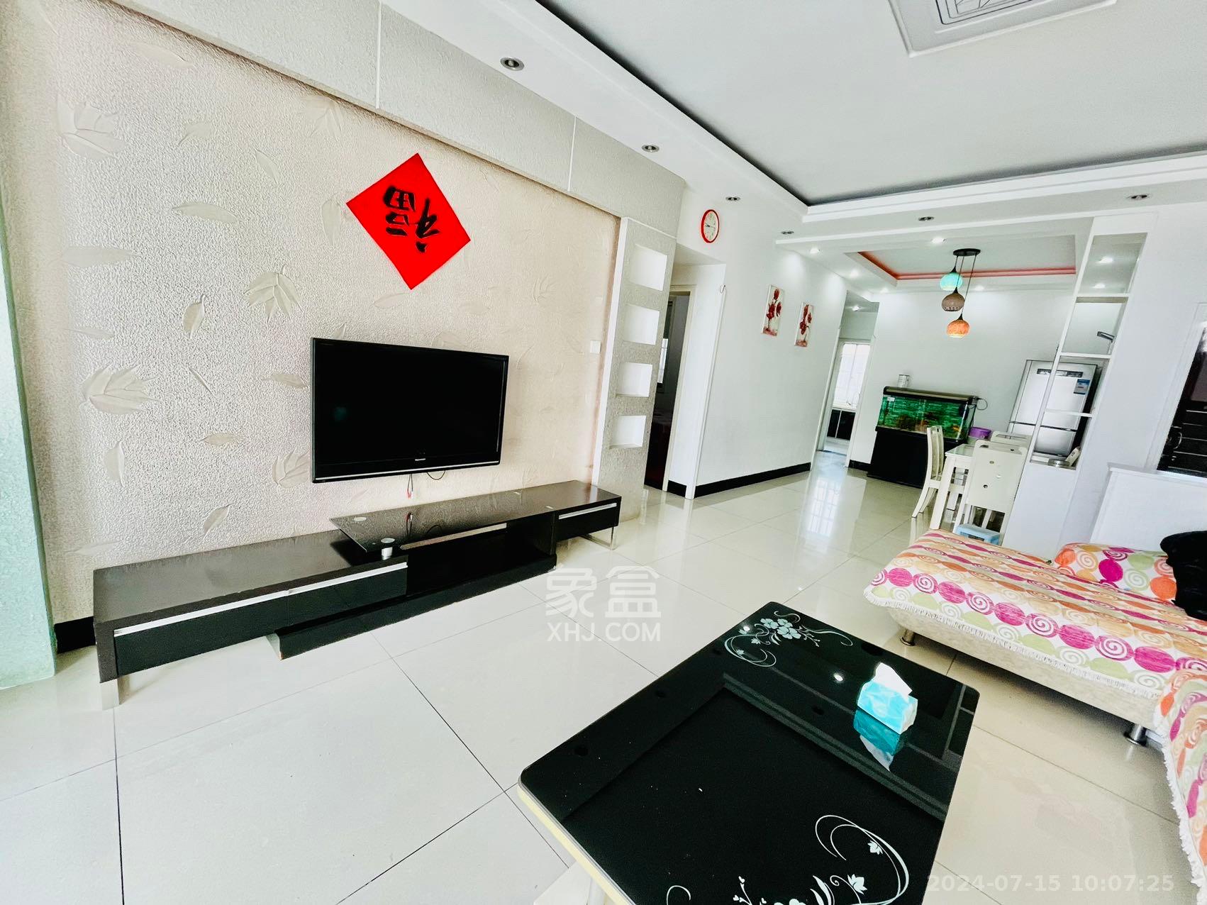 湘绣城  3室2厅2卫   1500.00元/月室内图