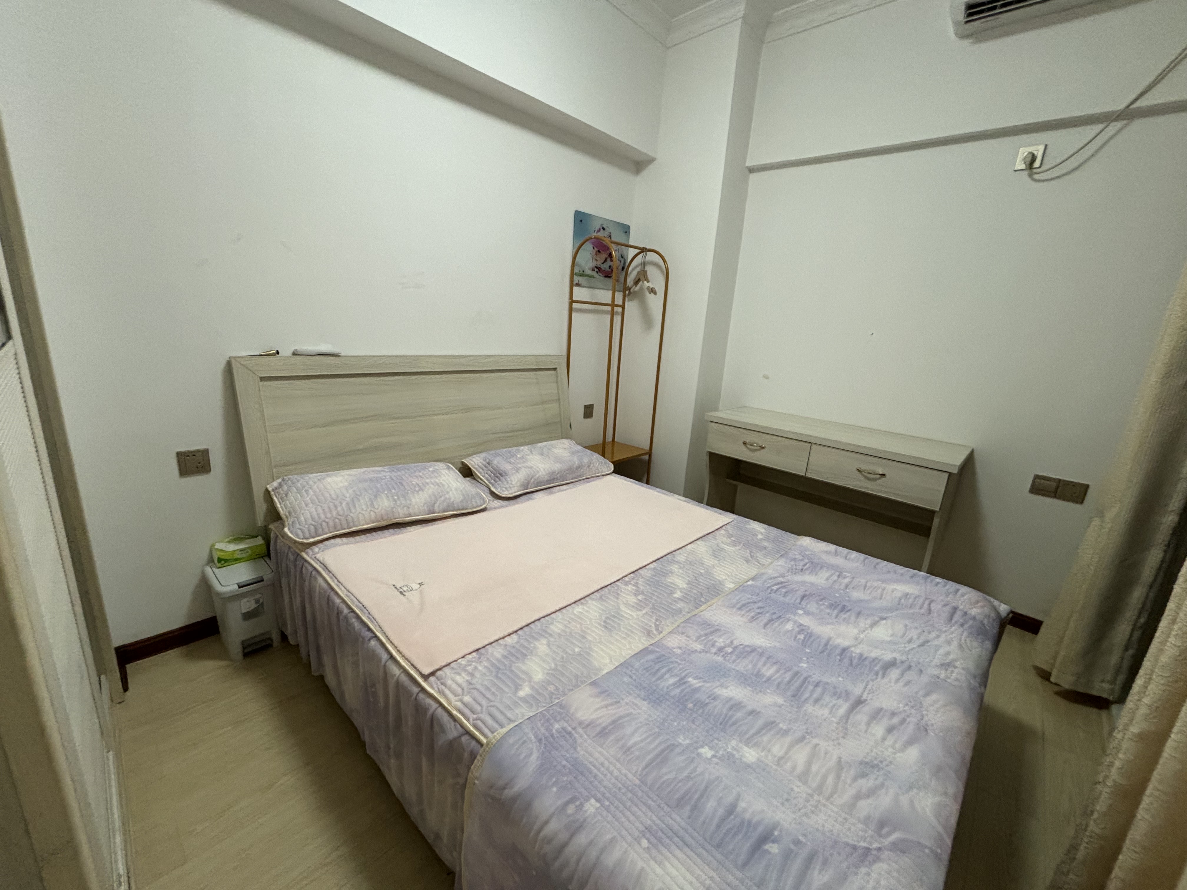 百弘学府城  2室1厅1卫   1200.00元/月室内图