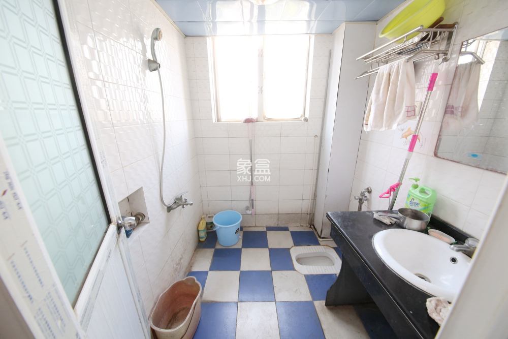 華瑞電子商廈（湖南科佳攝影城）   150.05㎡     95.00萬