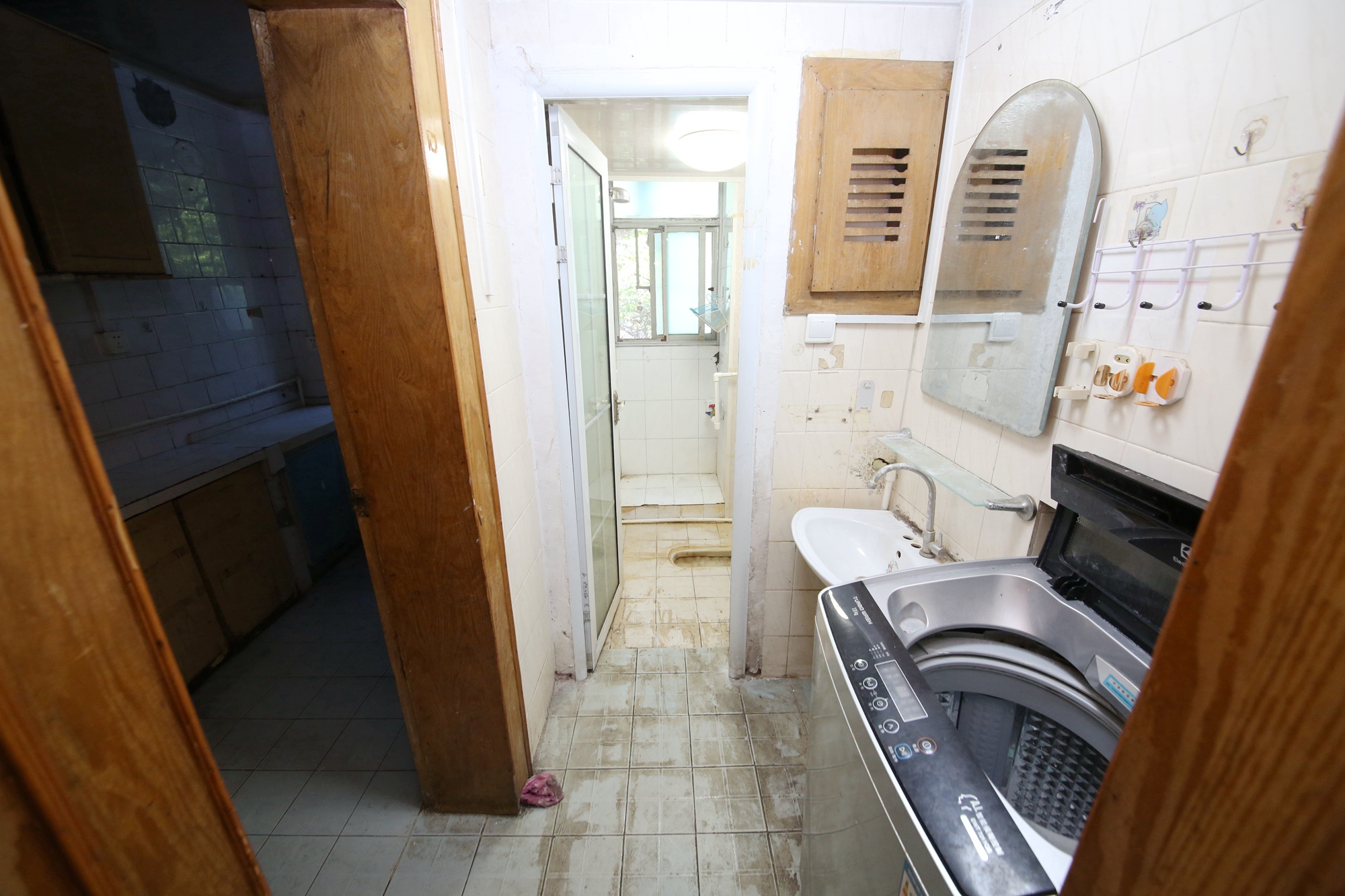 新兴小区（杨家山社区）  2室2厅1卫   46.00万卫生间