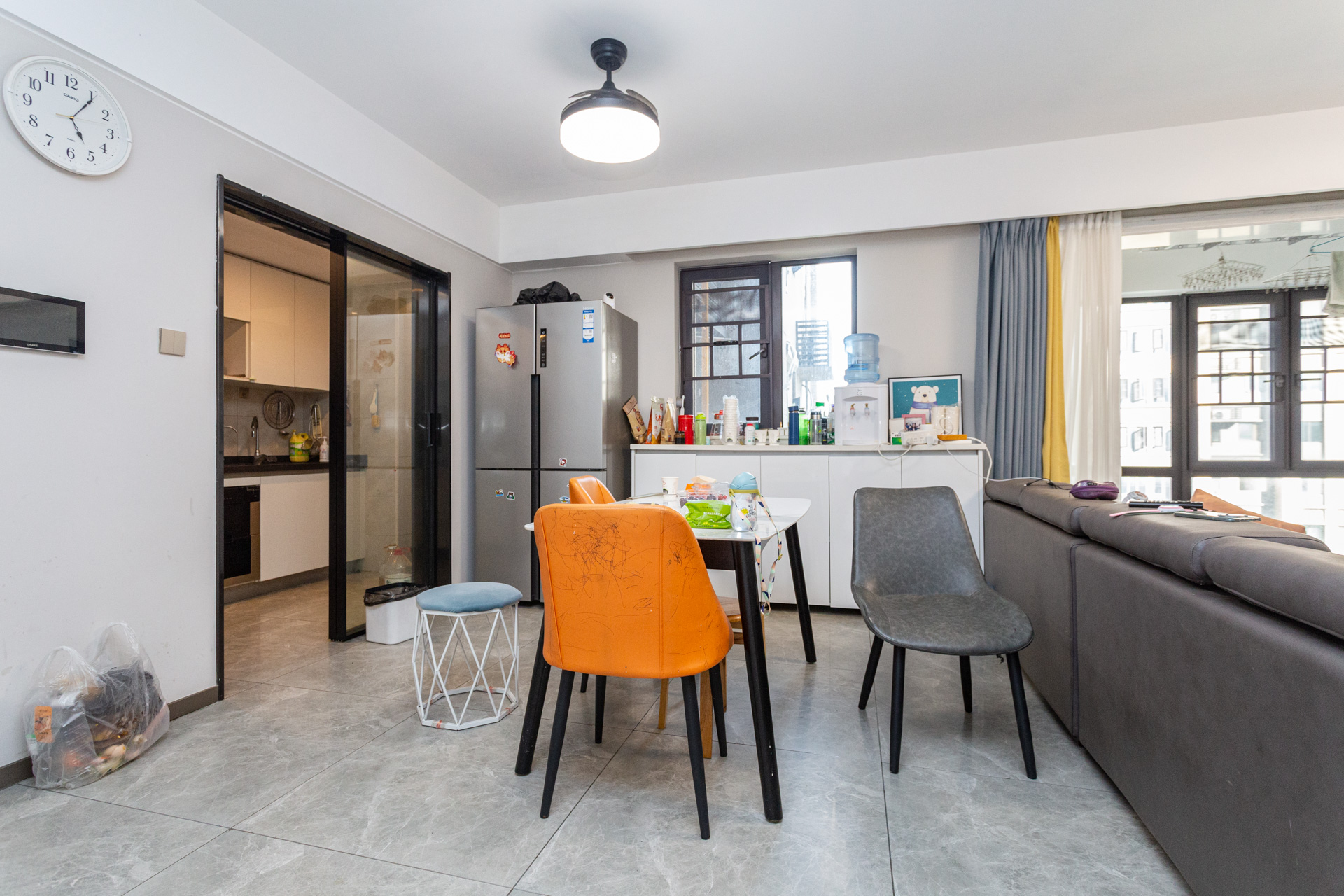 时代倾城四期 3室2厅2卫 105.0万 时代倾城四期 3室2厅2卫 105.0万客厅