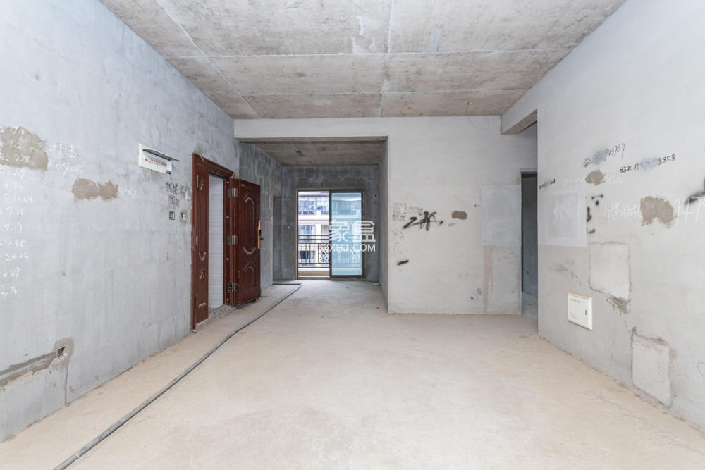 润和滨江府  4室2厅2卫    166.0万