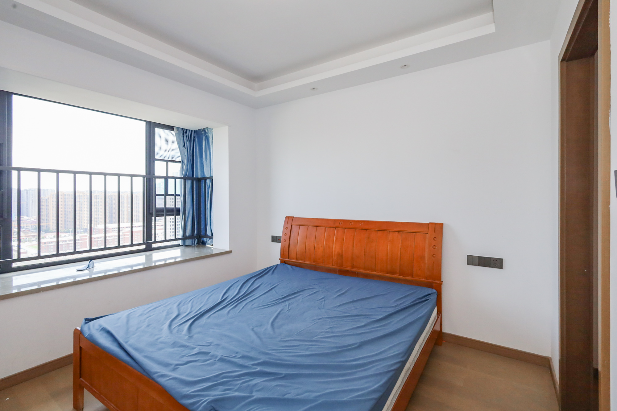 北辰时光里  4室2厅2卫    185.0万 北辰时光里  4室2厅2卫    185.0万卧室