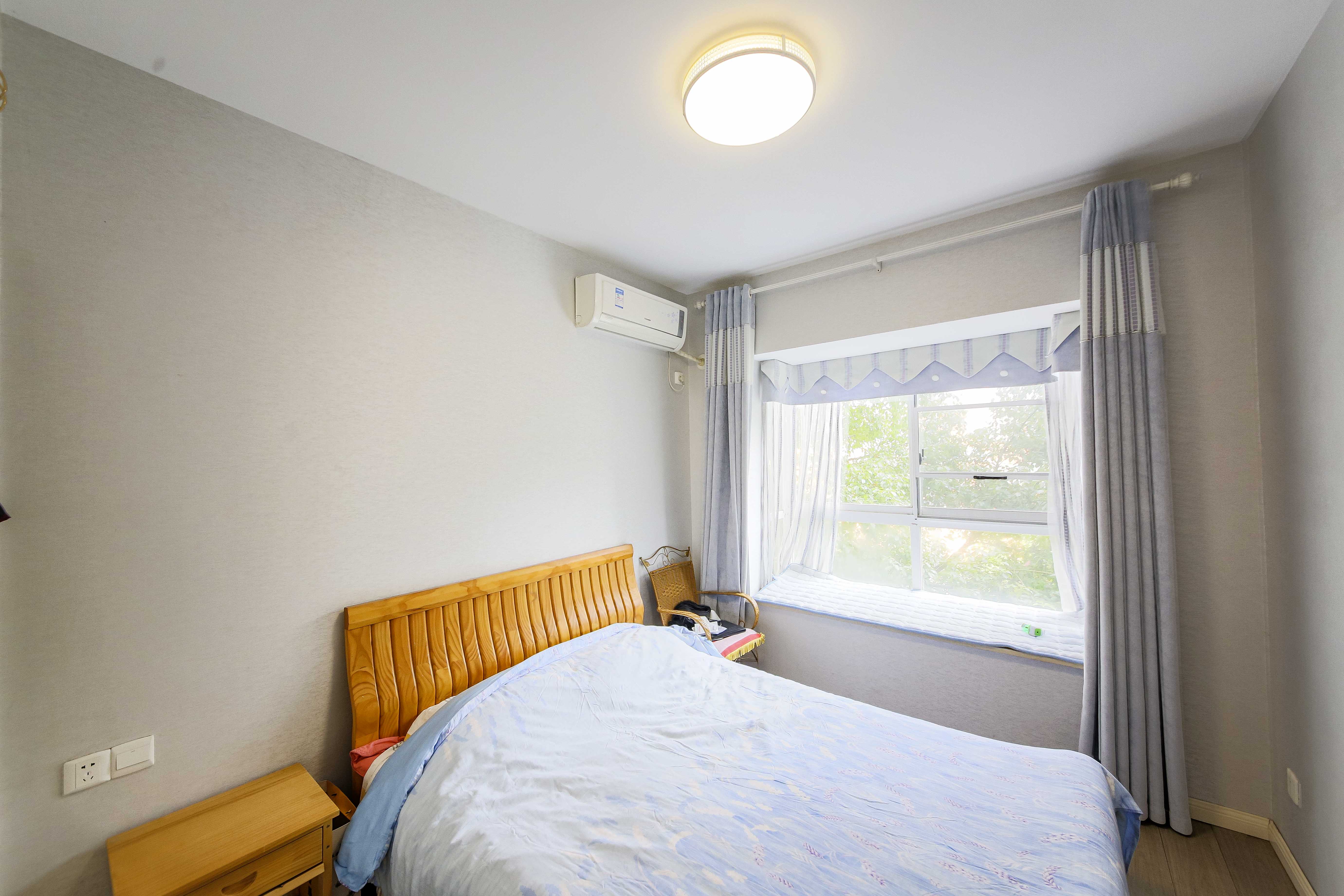 生活艺术城 4室2厅2卫 145.0万 生活艺术城 4室2厅2卫 145.0万卧室