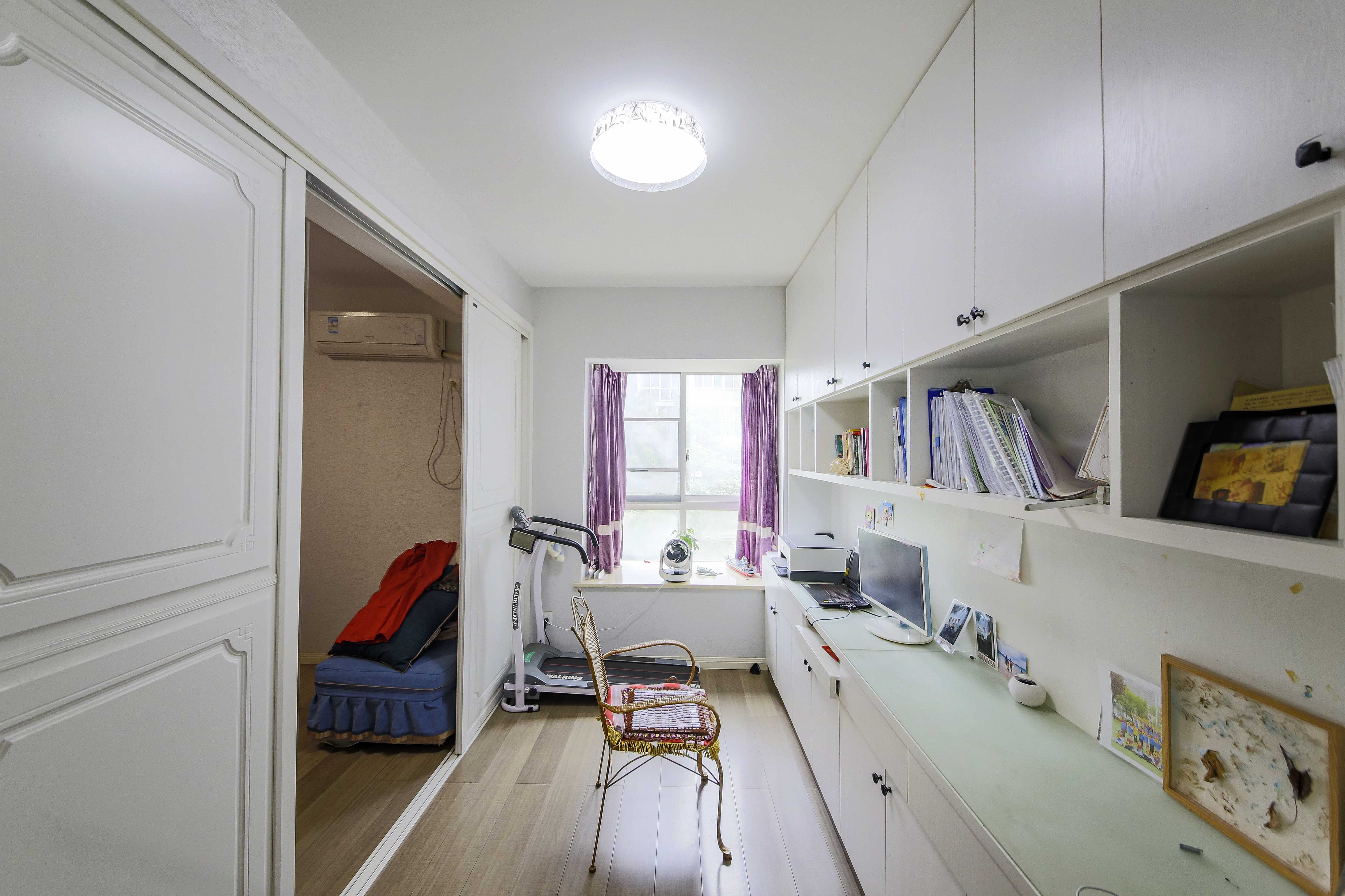 生活艺术城 4室2厅2卫 145.0万 生活艺术城 4室2厅2卫 145.0万卧室