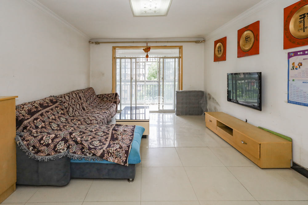 新诚小区  2室2厅1卫    65.0万