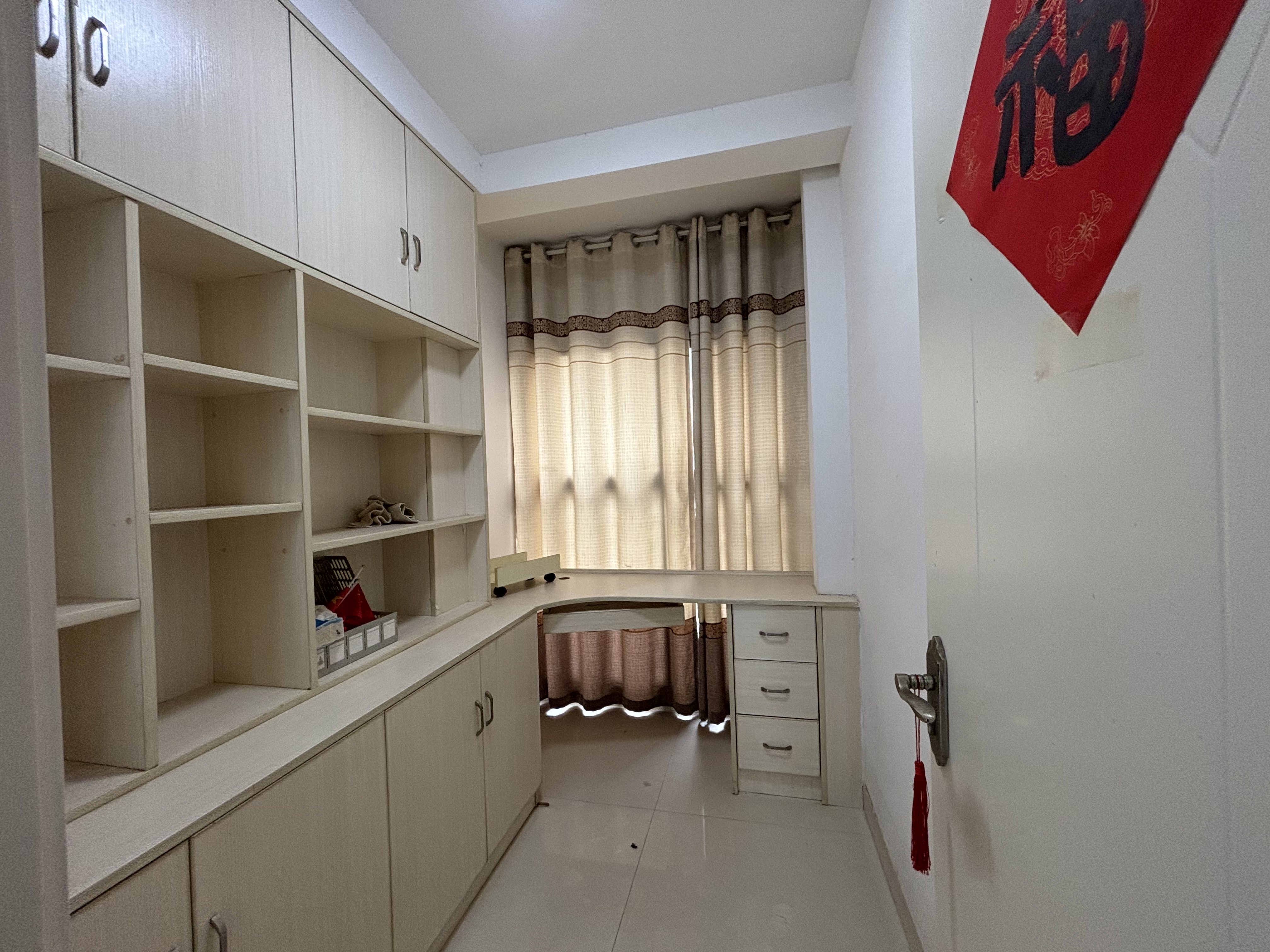 恒瑞雅园 4室2厅2卫 60.0万 恒瑞雅园 4室2厅2卫 60.0万室内图