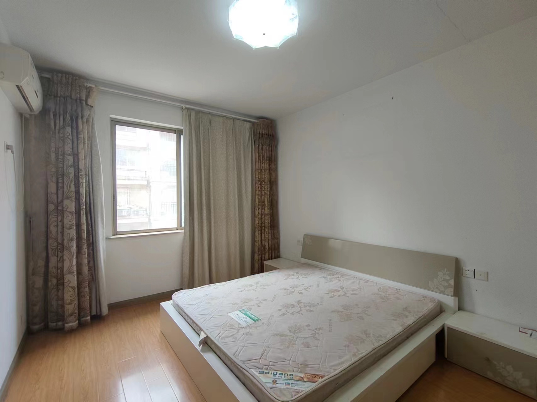 阳光爱琴海 3室2厅2卫 36.8万 阳光爱琴海 3室2厅2卫 36.8万室内图