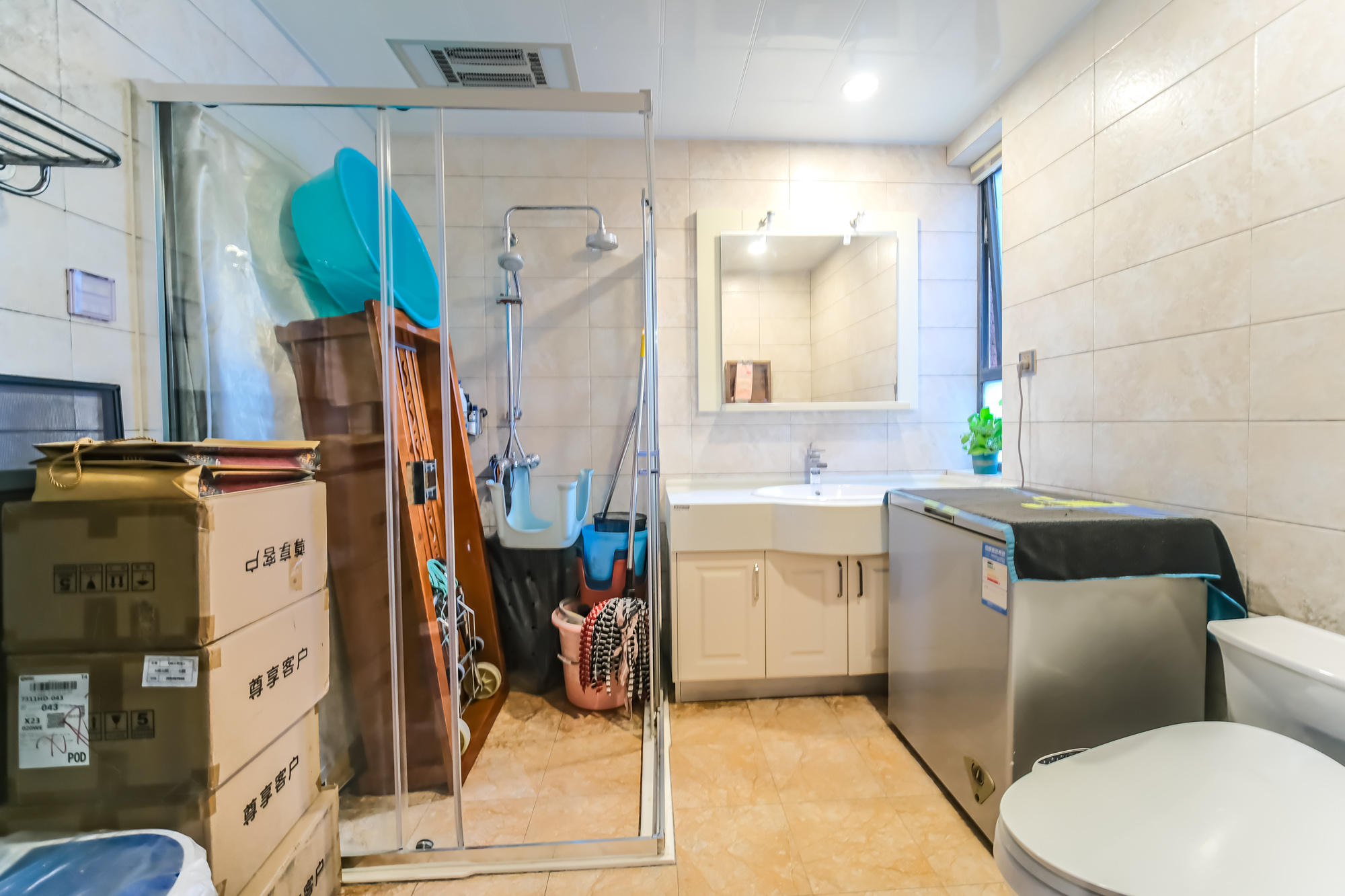 三一街区 5室2厅3卫 126.0万 三一街区 5室2厅3卫 126.0万卫生间