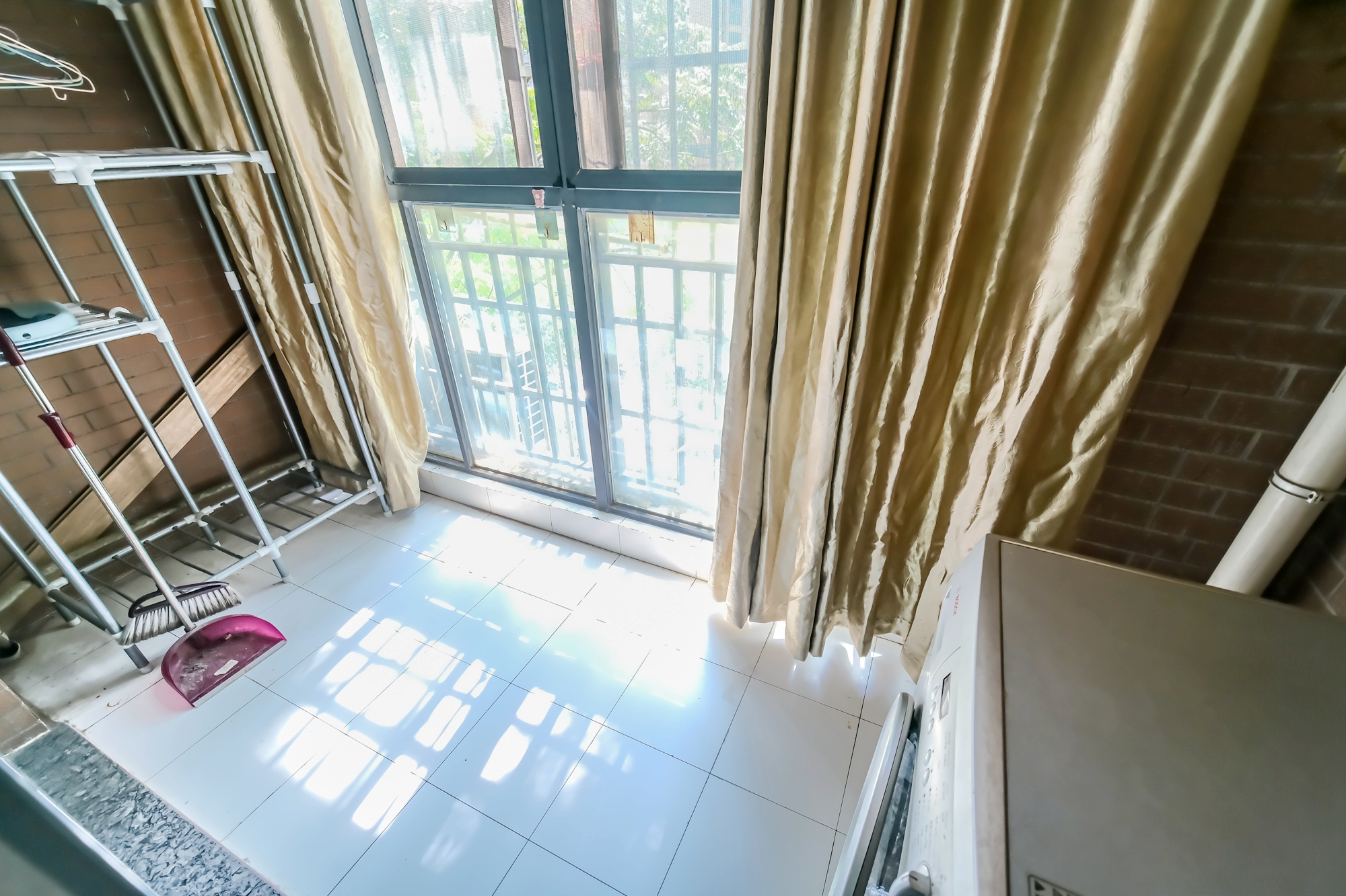 山水湾 2室2厅1卫 46.8万 山水湾 2室2厅1卫 46.8万阳台