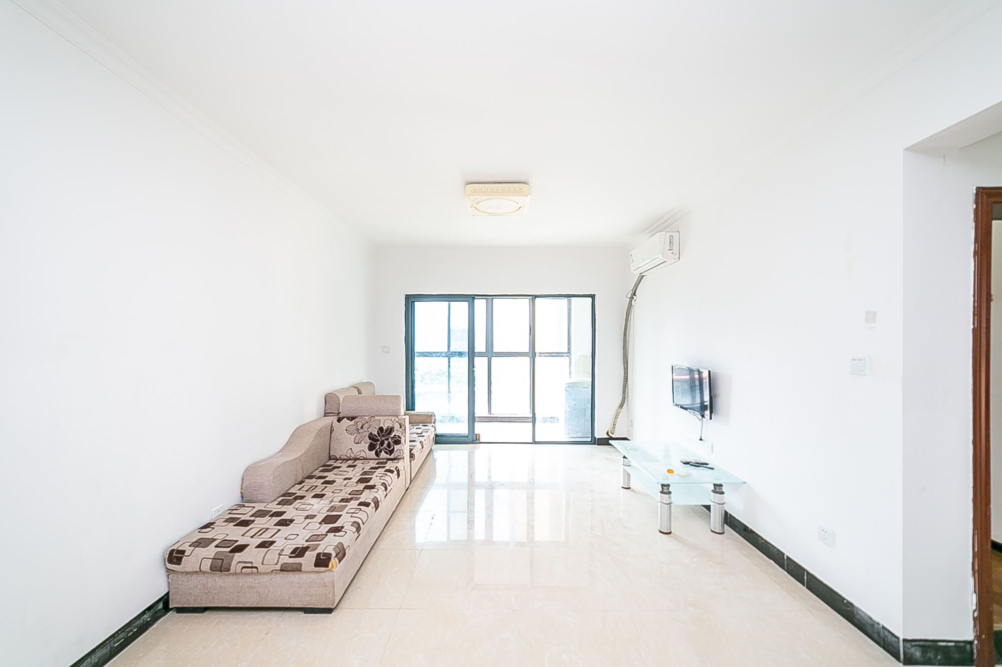 荣盛花语书苑  3室2厅1卫    90.0万 荣盛花语书苑  3室2厅1卫    90.0万