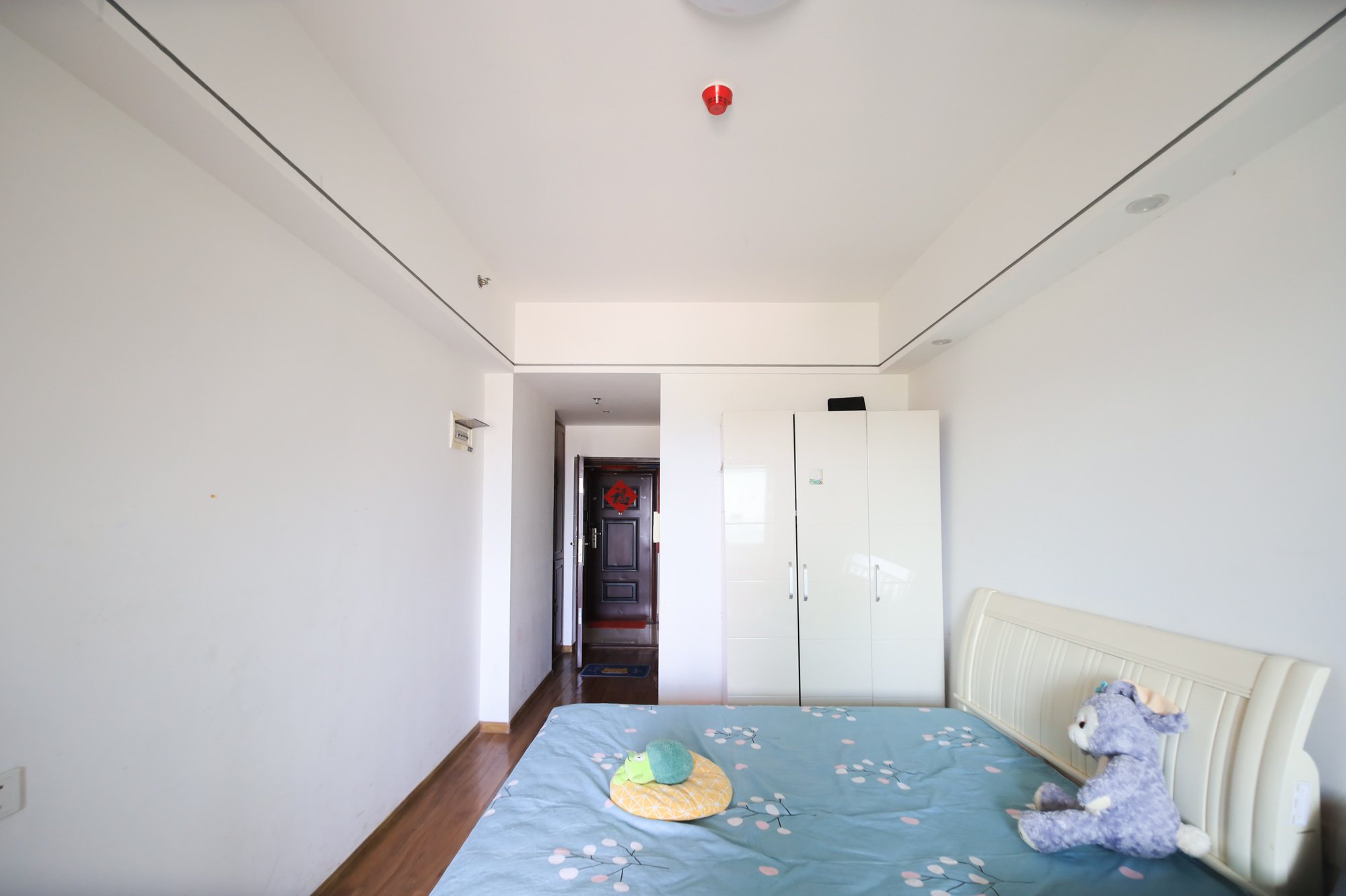 中建木莲工社  1室1厅1卫   24.00万卧室