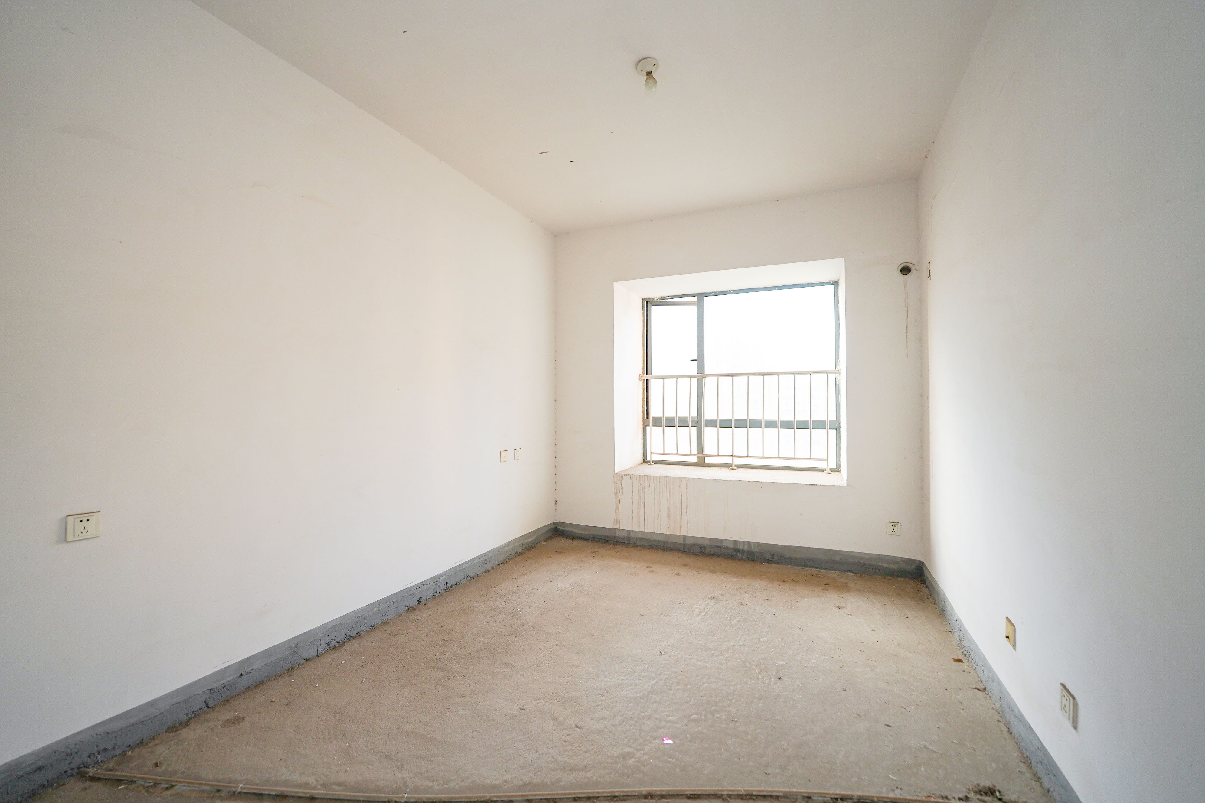 和美星城 3室2厅2卫 78.0万 和美星城 3室2厅2卫 78.0万卧室