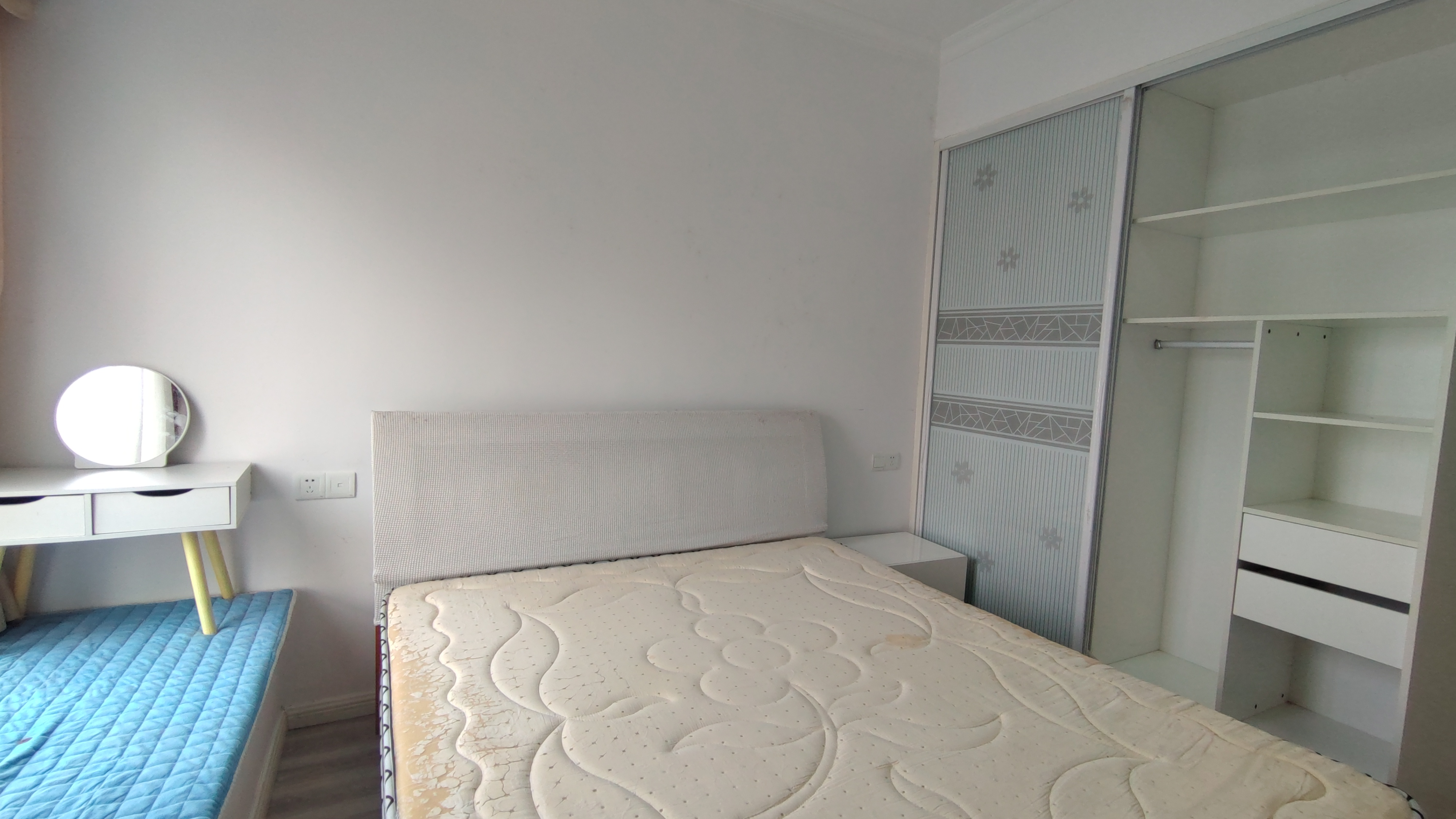 华晨御园 2室2厅1卫 65.0万 华晨御园 2室2厅1卫 65.0万室内图