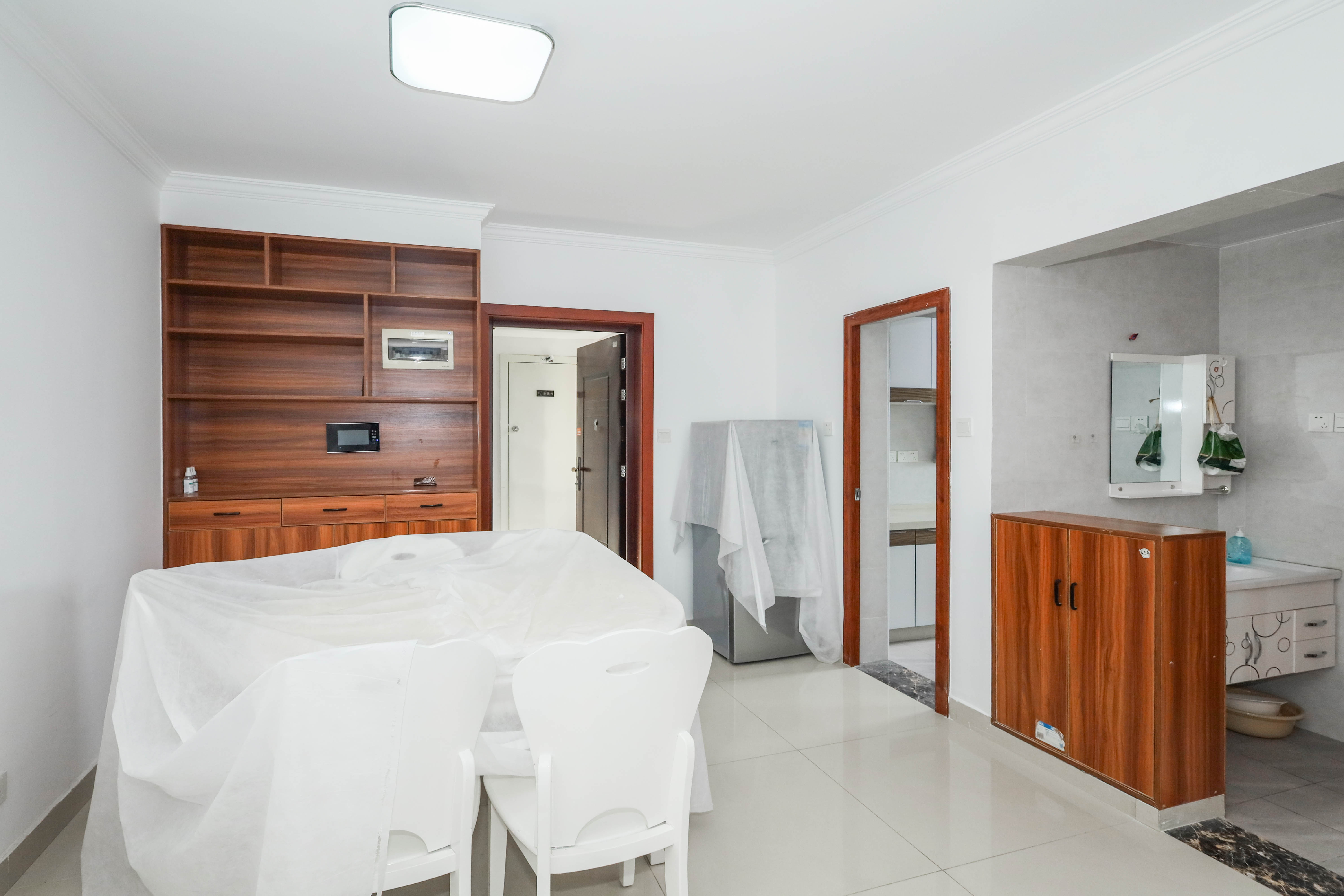 好莱城(弘德西街) 2室2厅1卫 68.0万 好莱城(弘德西街) 2室2厅1卫 68.0万其他