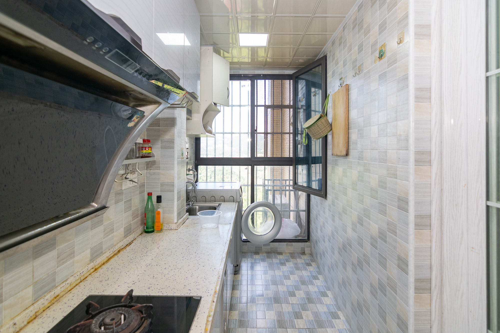 湖南报业文化城(米地亚家园) 3室2厅1卫 75.0万 湖南报业文化城(米地亚家园) 3室2厅1卫 75.0万厨房