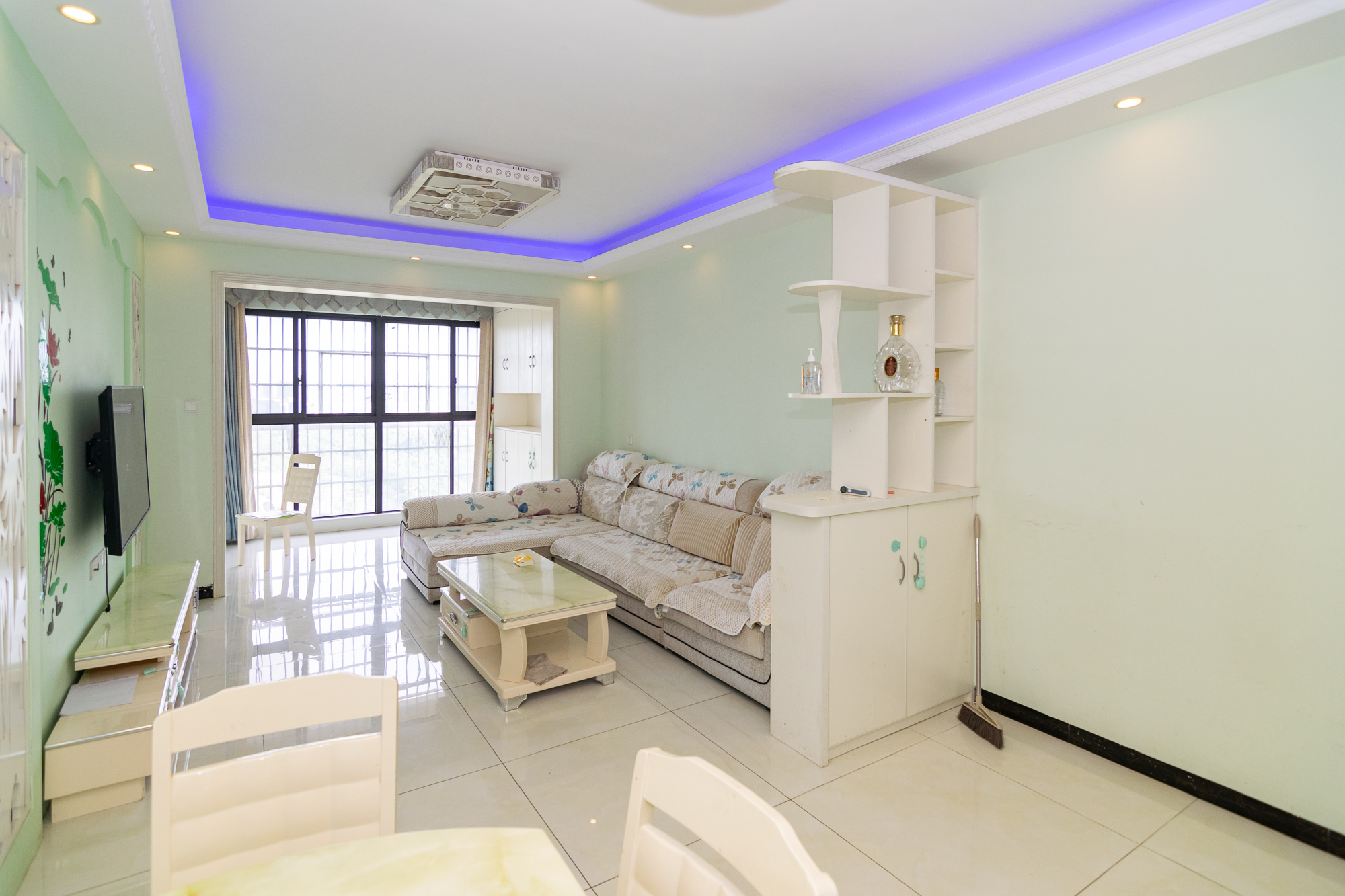 湖南报业文化城(米地亚家园) 3室2厅1卫 75.0万 湖南报业文化城(米地亚家园) 3室2厅1卫 75.0万客厅