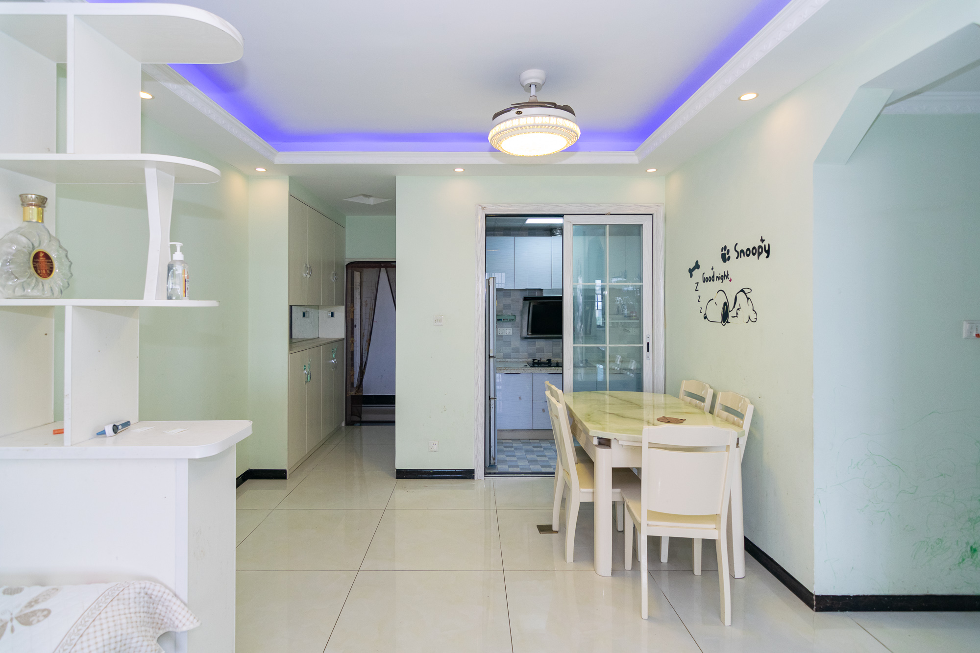 湖南报业文化城(米地亚家园) 3室2厅1卫 75.0万 湖南报业文化城(米地亚家园) 3室2厅1卫 75.0万客厅