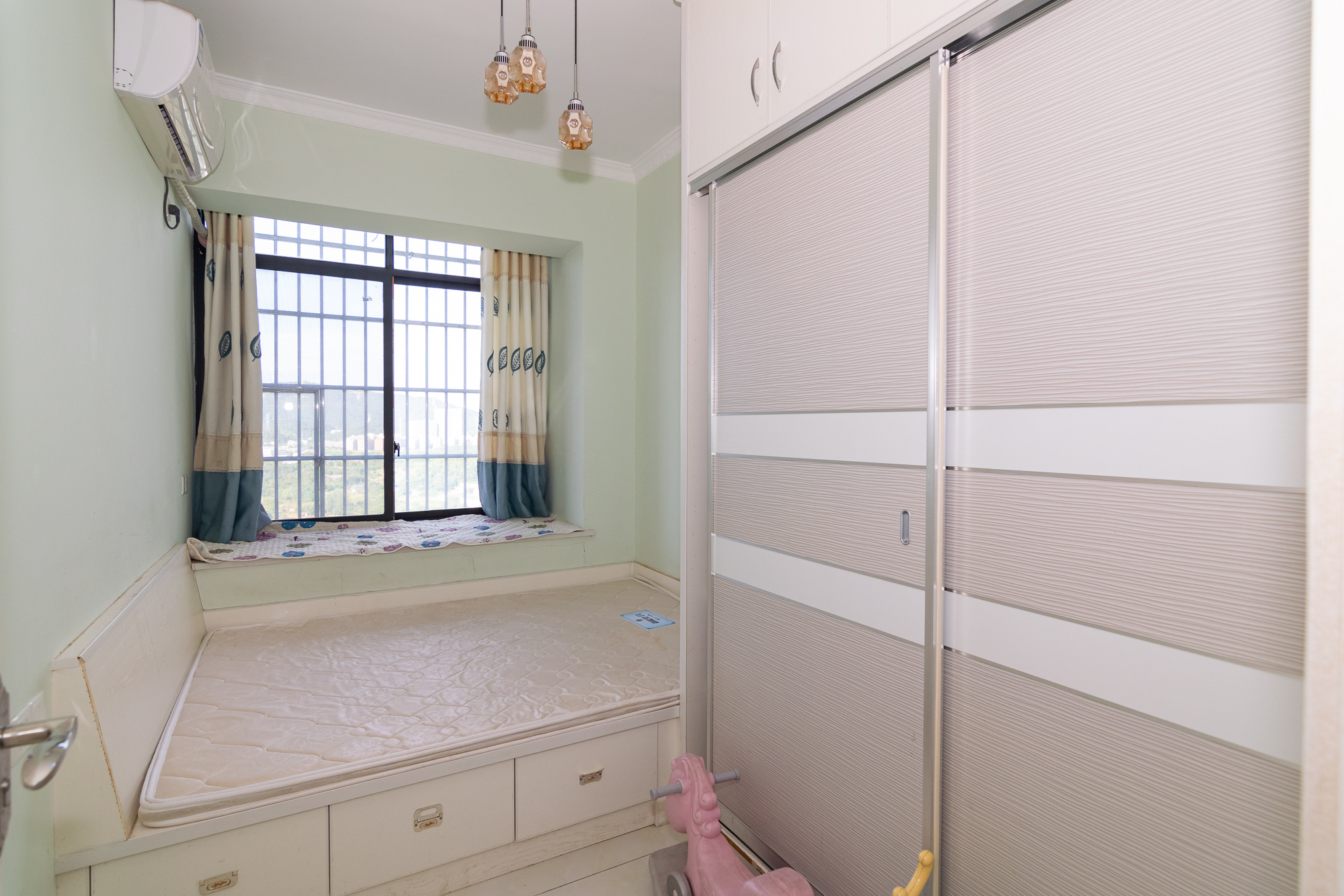 湖南报业文化城(米地亚家园) 3室2厅1卫 75.0万 湖南报业文化城(米地亚家园) 3室2厅1卫 75.0万卧室