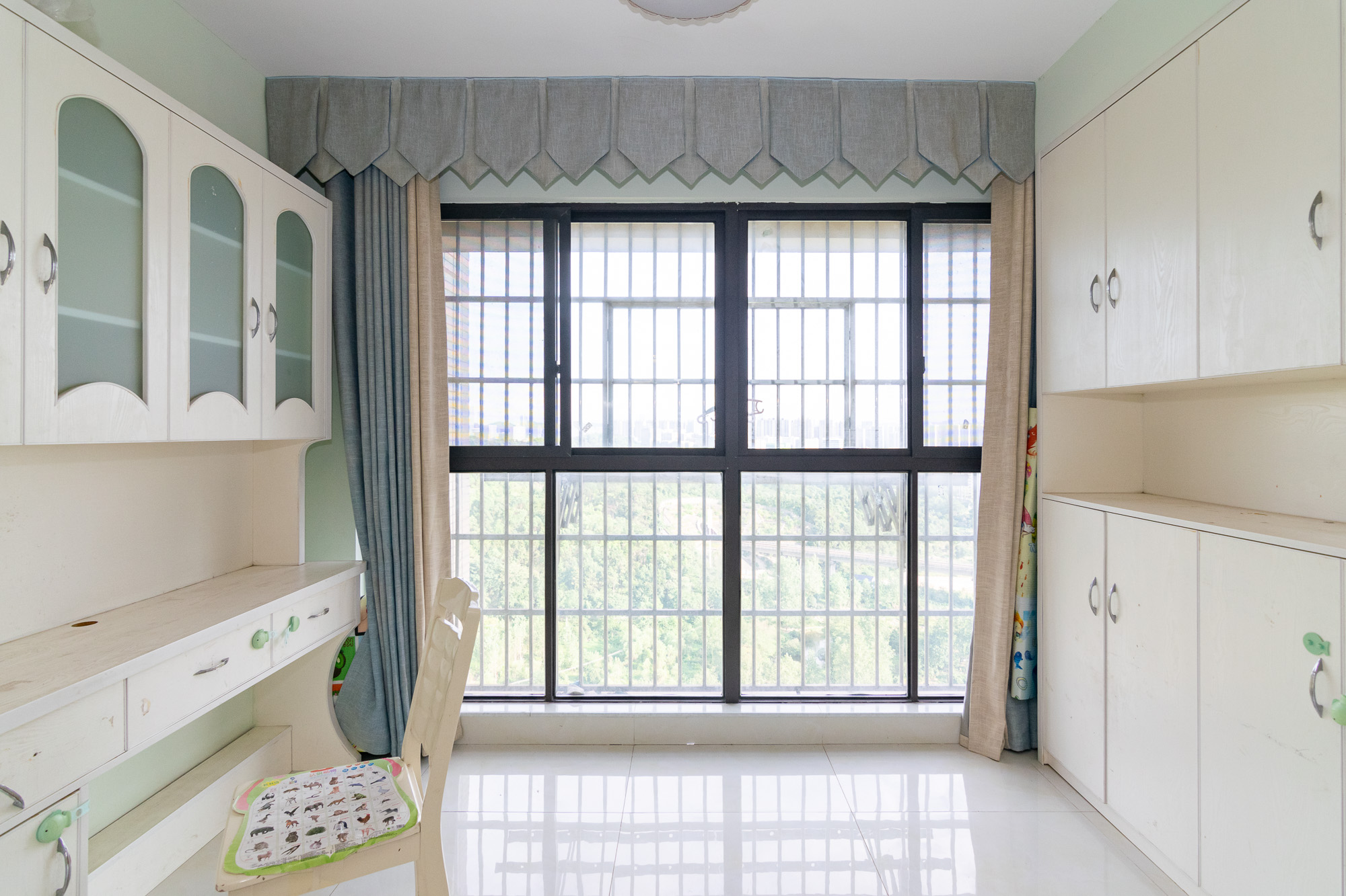 湖南报业文化城(米地亚家园) 3室2厅1卫 75.0万 湖南报业文化城(米地亚家园) 3室2厅1卫 75.0万阳台