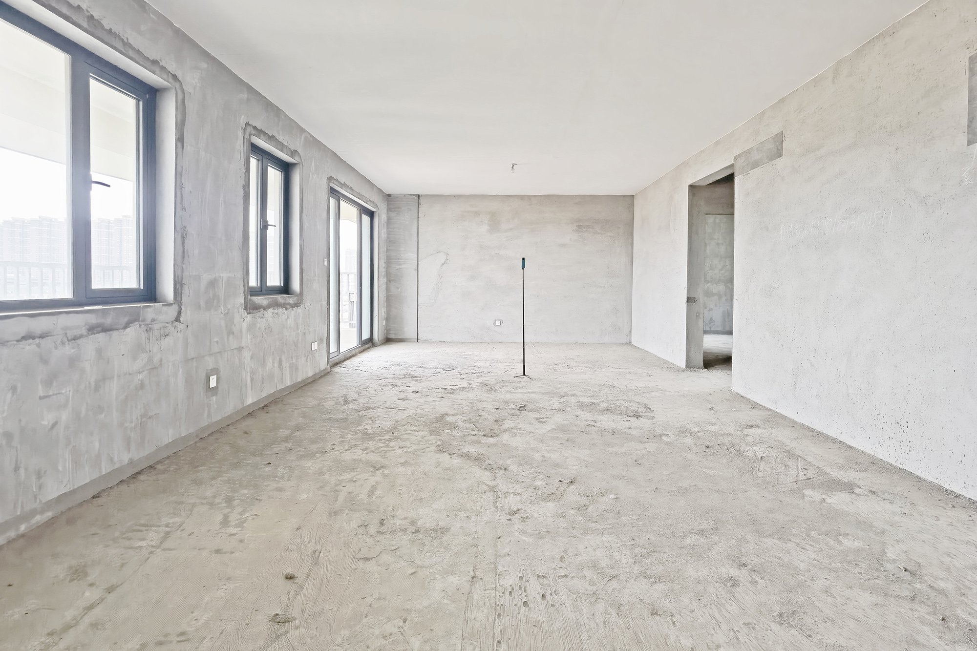 中粮观澜壹品 5室2厅3卫 200.0万 中粮观澜壹品 5室2厅3卫 200.0万客厅