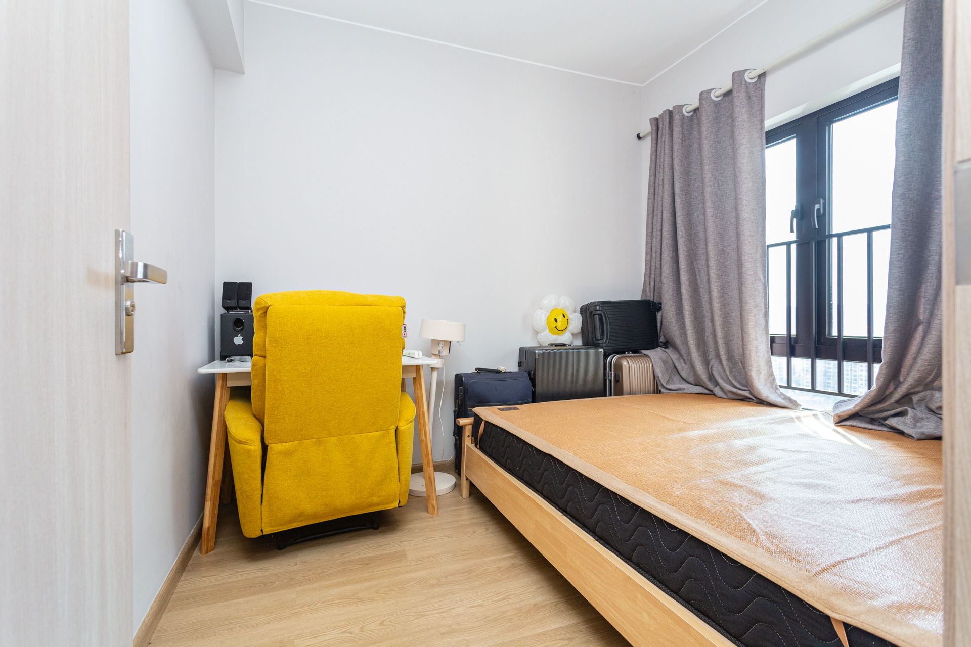 时代倾城三期 4室2厅2卫 106.0万 时代倾城三期 4室2厅2卫 106.0万卧室