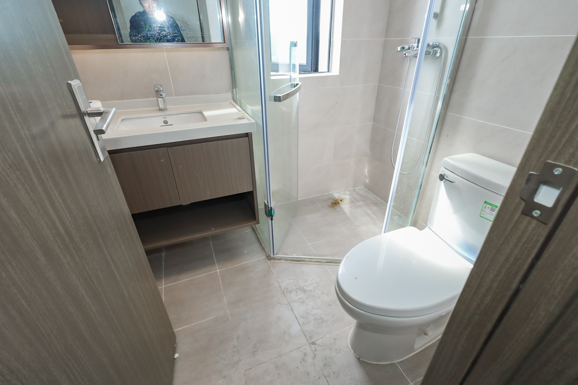 滨江府1913  4室2厅2卫    238.0万 滨江府1913  4室2厅2卫    238.0万卫生间