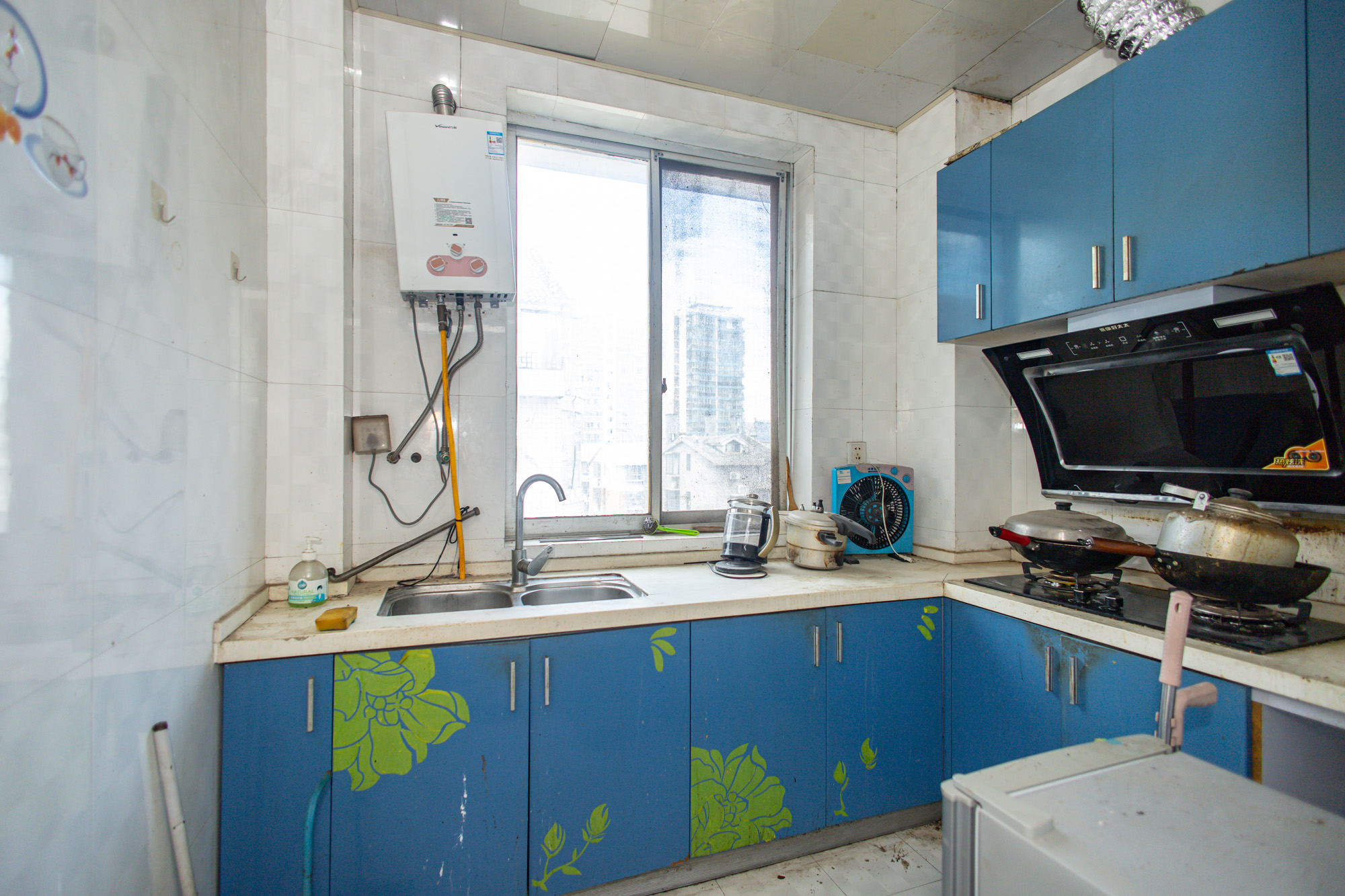 湘绣城 3室2厅1卫 46.8万 湘绣城 3室2厅1卫 46.8万厨房