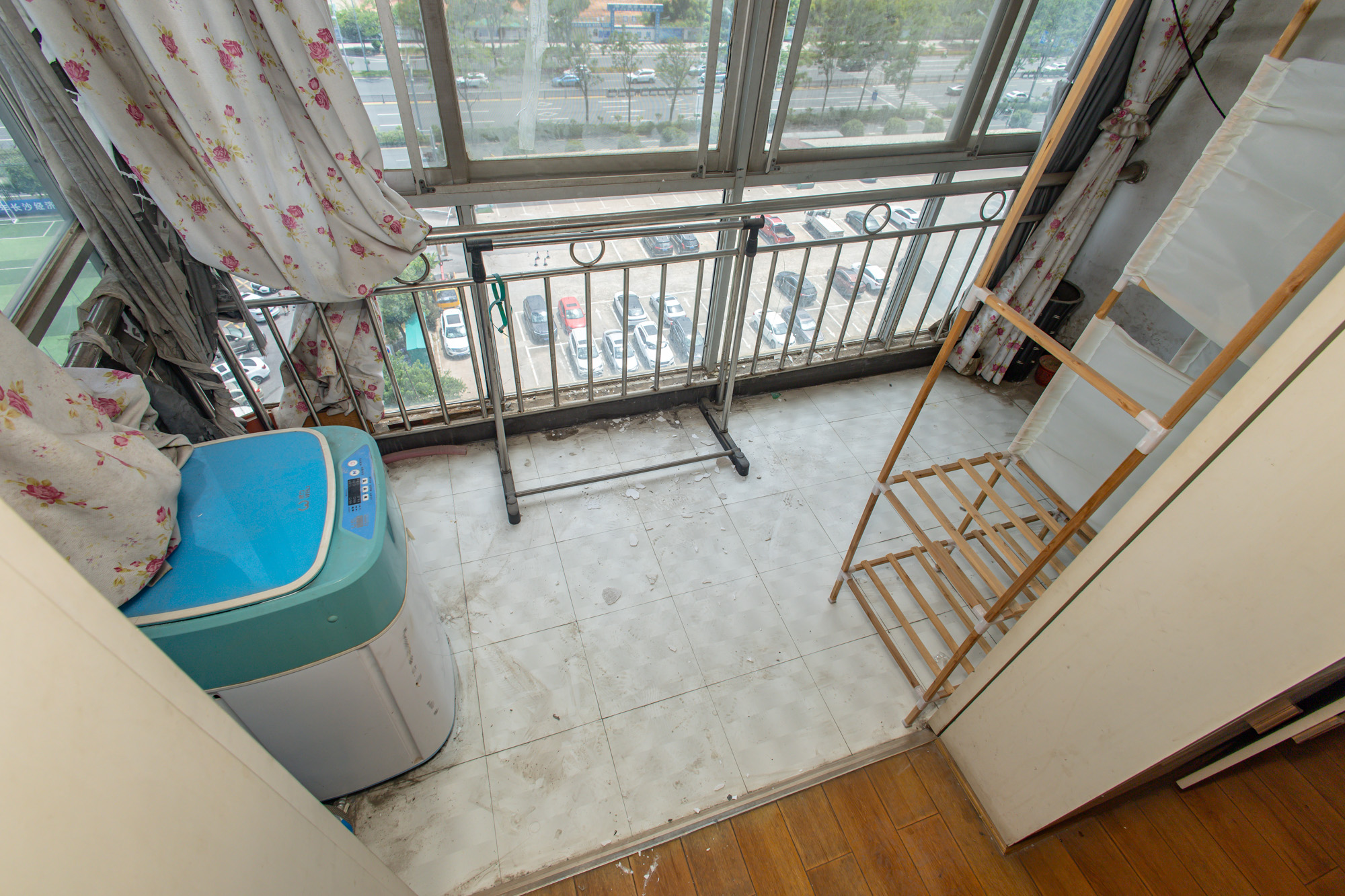 湘绣城 3室2厅1卫 46.8万 湘绣城 3室2厅1卫 46.8万阳台